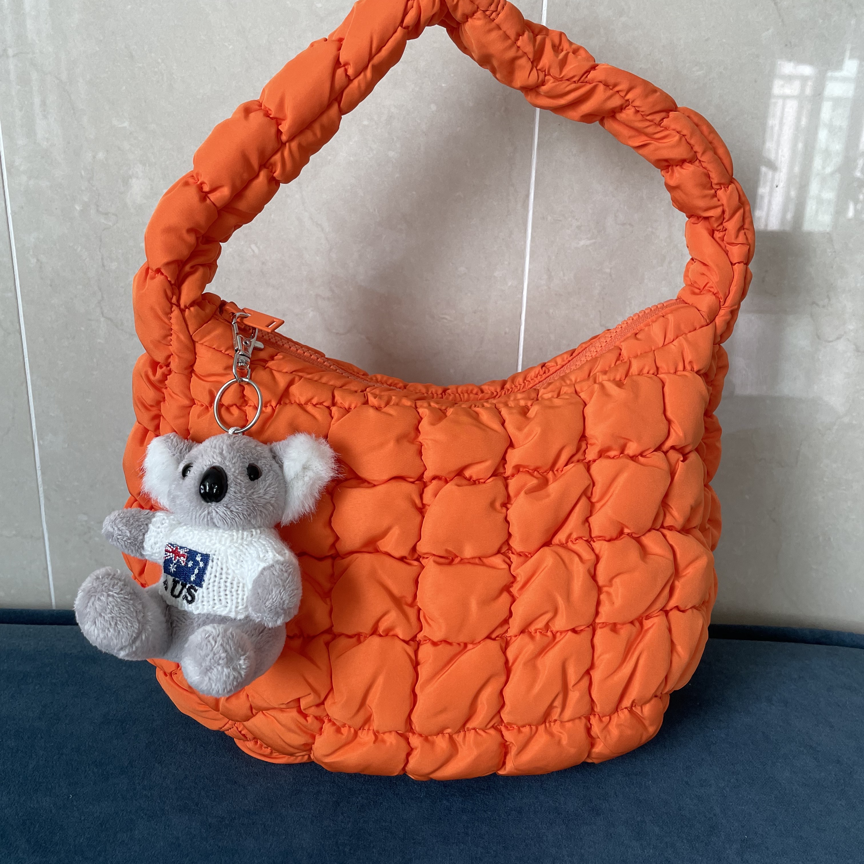 COS Quilted Mini Bag Bright Orange 착용 스타일