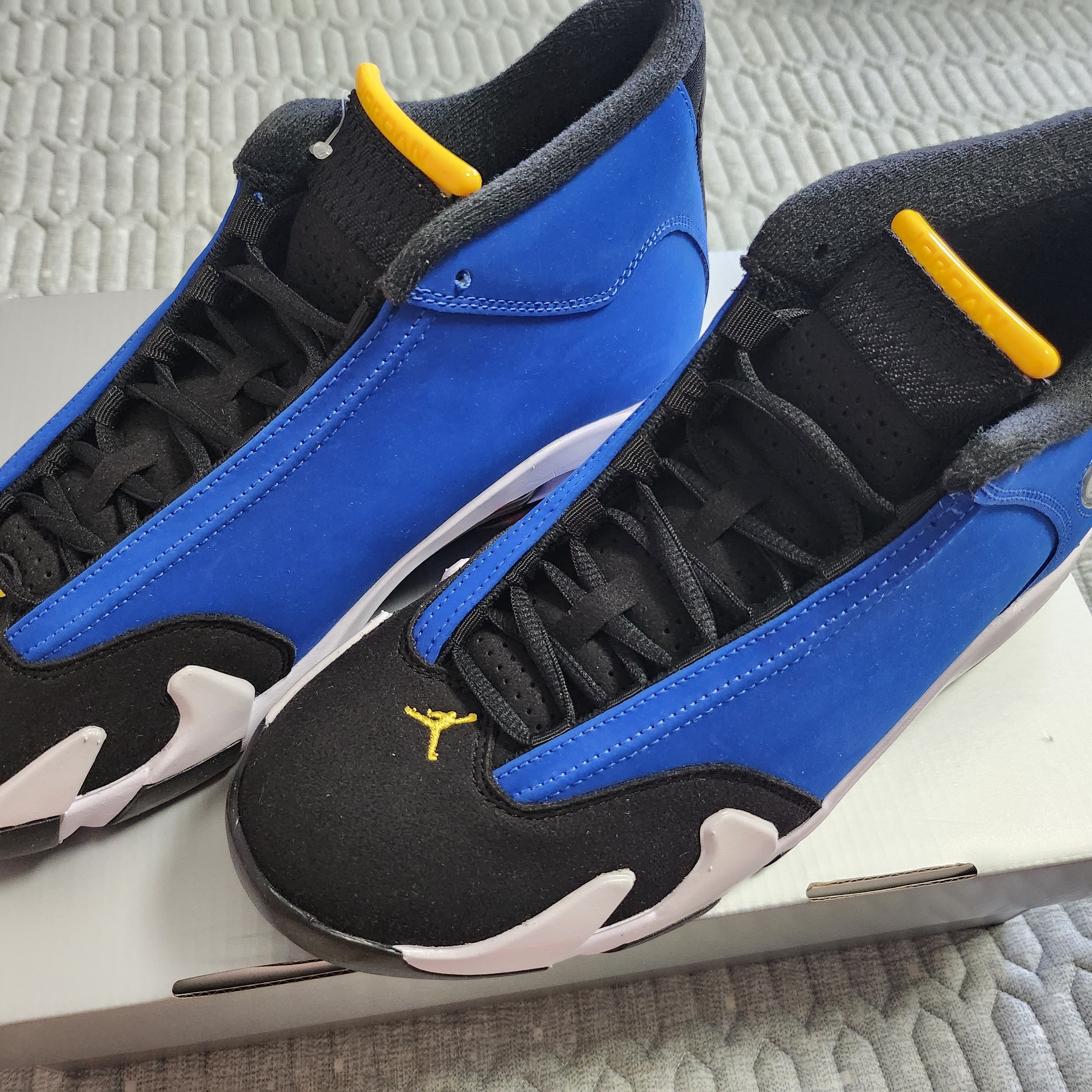Jordan 14 Retro Laney 착용 스타일 - 3