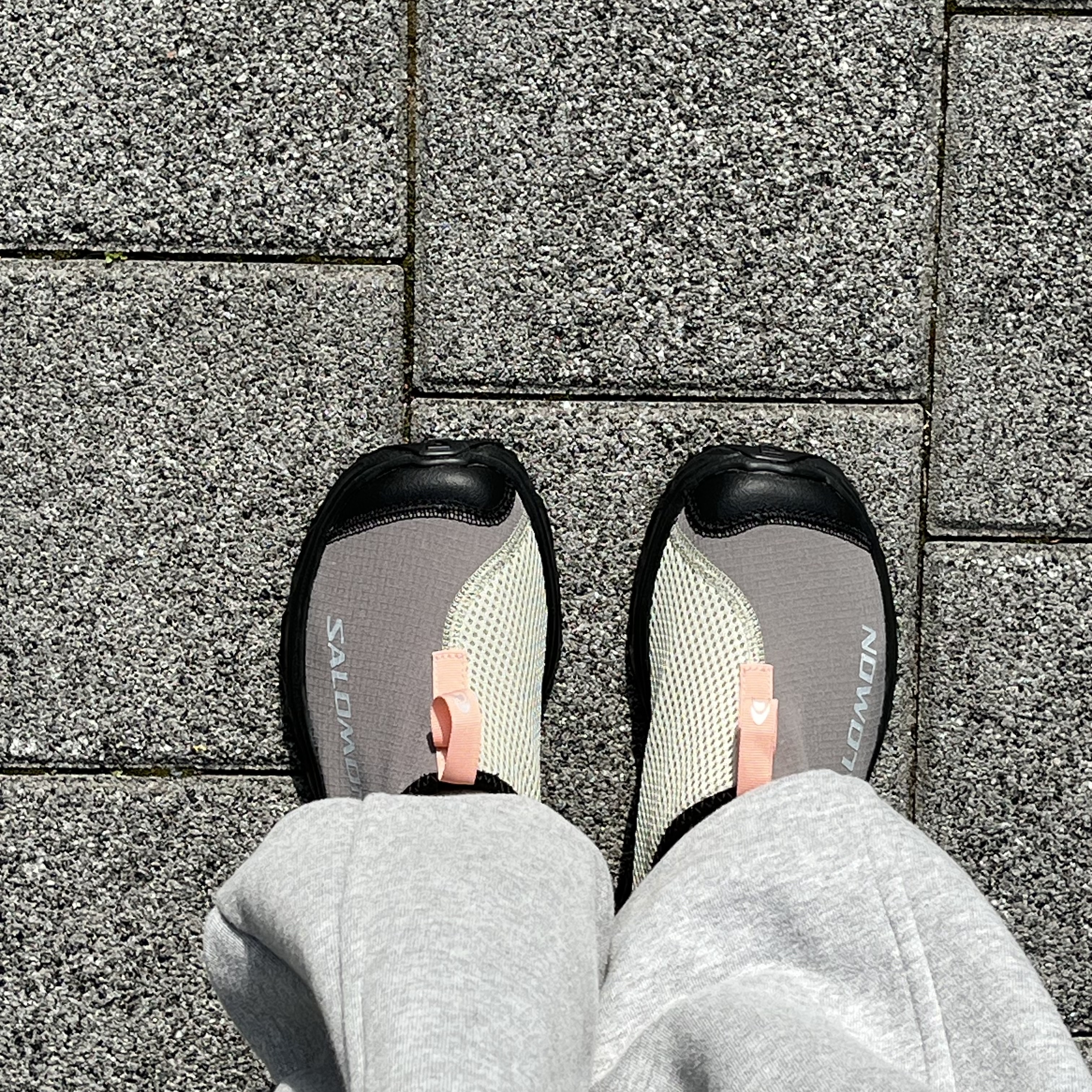 Salomon RX Slide 3.0 Pewter 착용 스타일