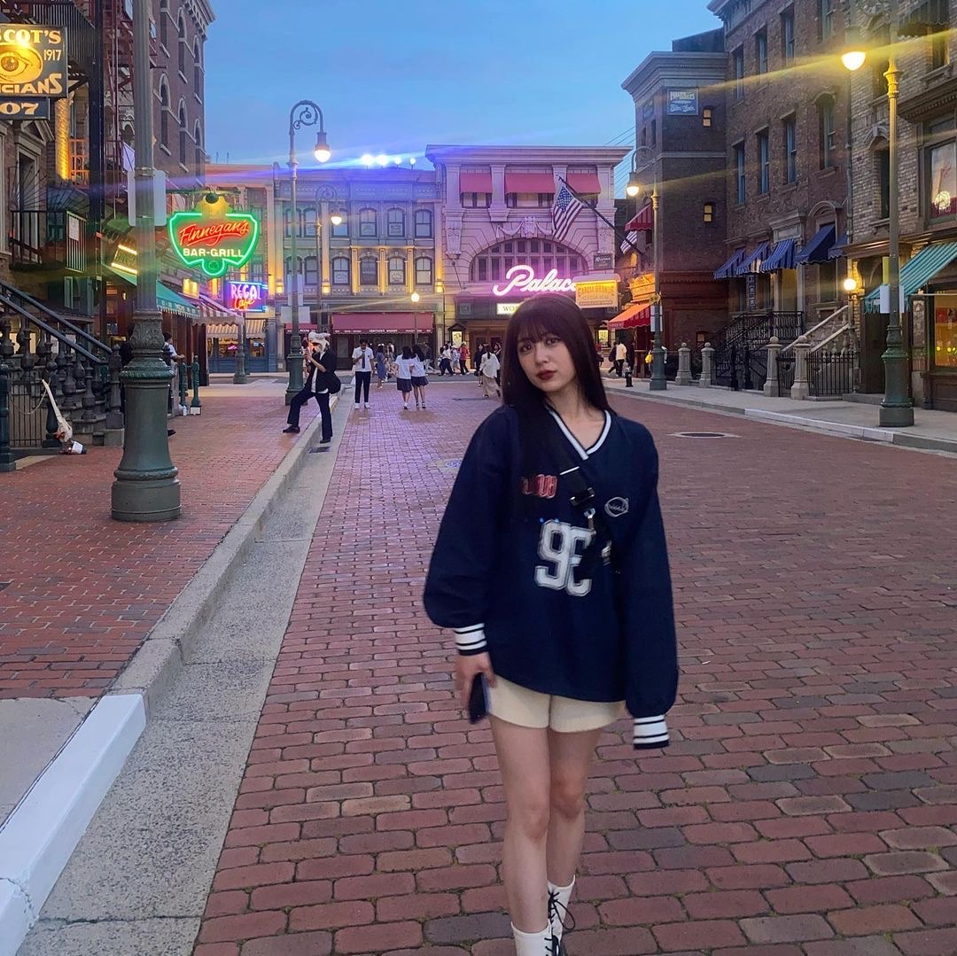 Nieeh 1996 Navy, Nieeh 1996 Oversize Fit Gray 착용 스타일 - 2