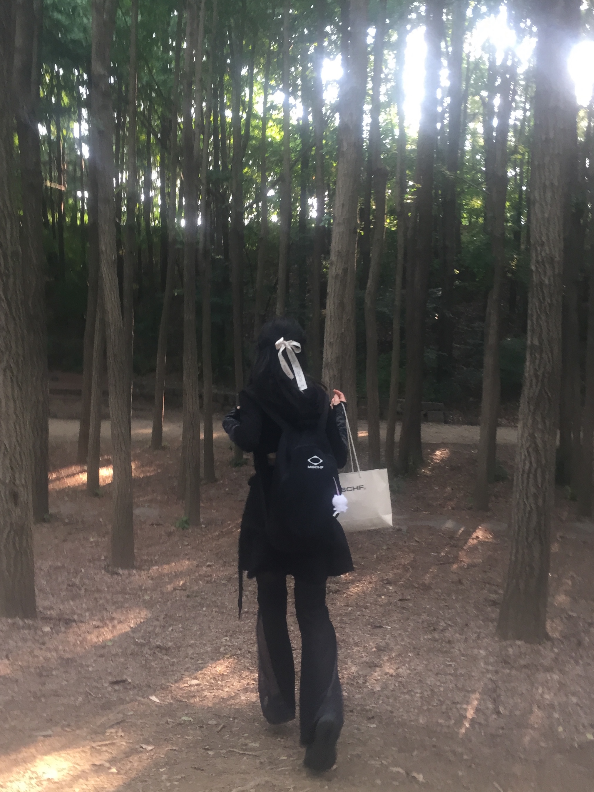 Asics Jog 100 S Black - 2E Wide, Mischief Rhombus Backpack Black 착용 스타일 - 3