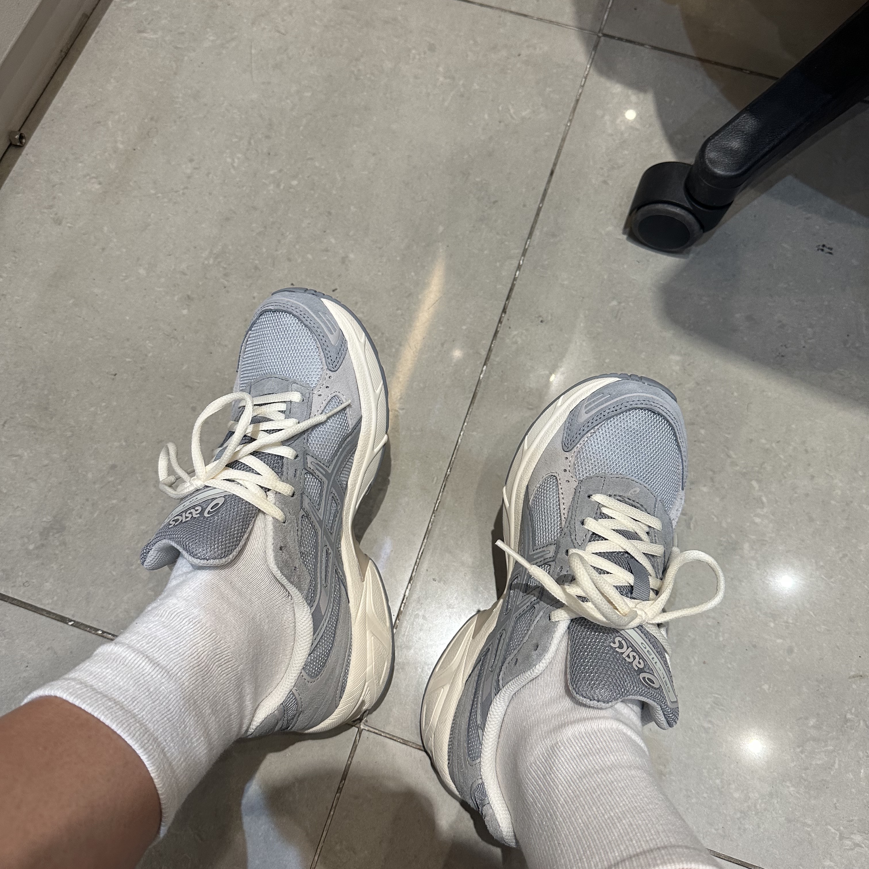 Asics Gel-1130 Piedmont Grey 착용 스타일