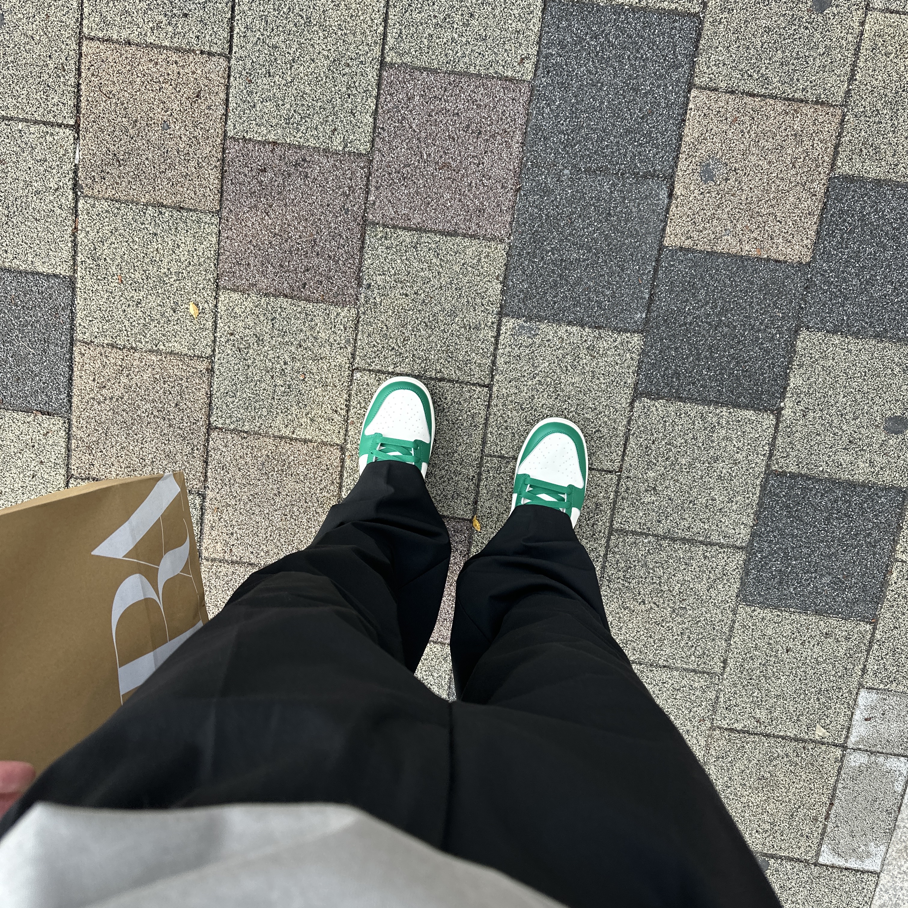 Nike Dunk Low Retro SE Jackpot Malachite 착용 스타일