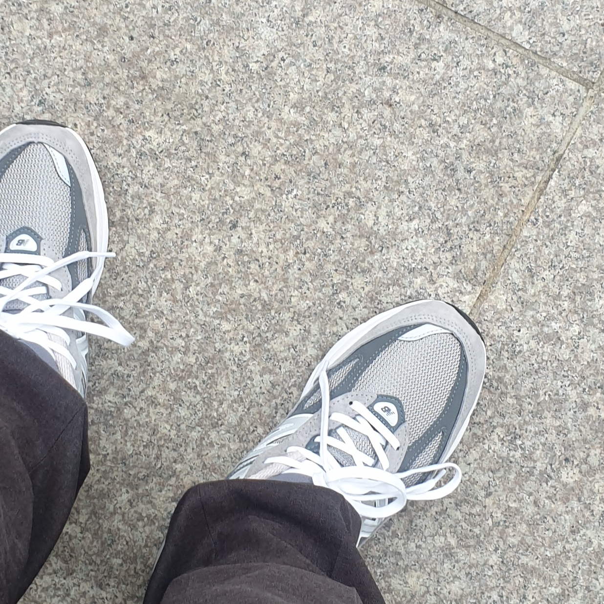 New Balance 990v6 Made in USA Grey - D Standard 착용 스타일