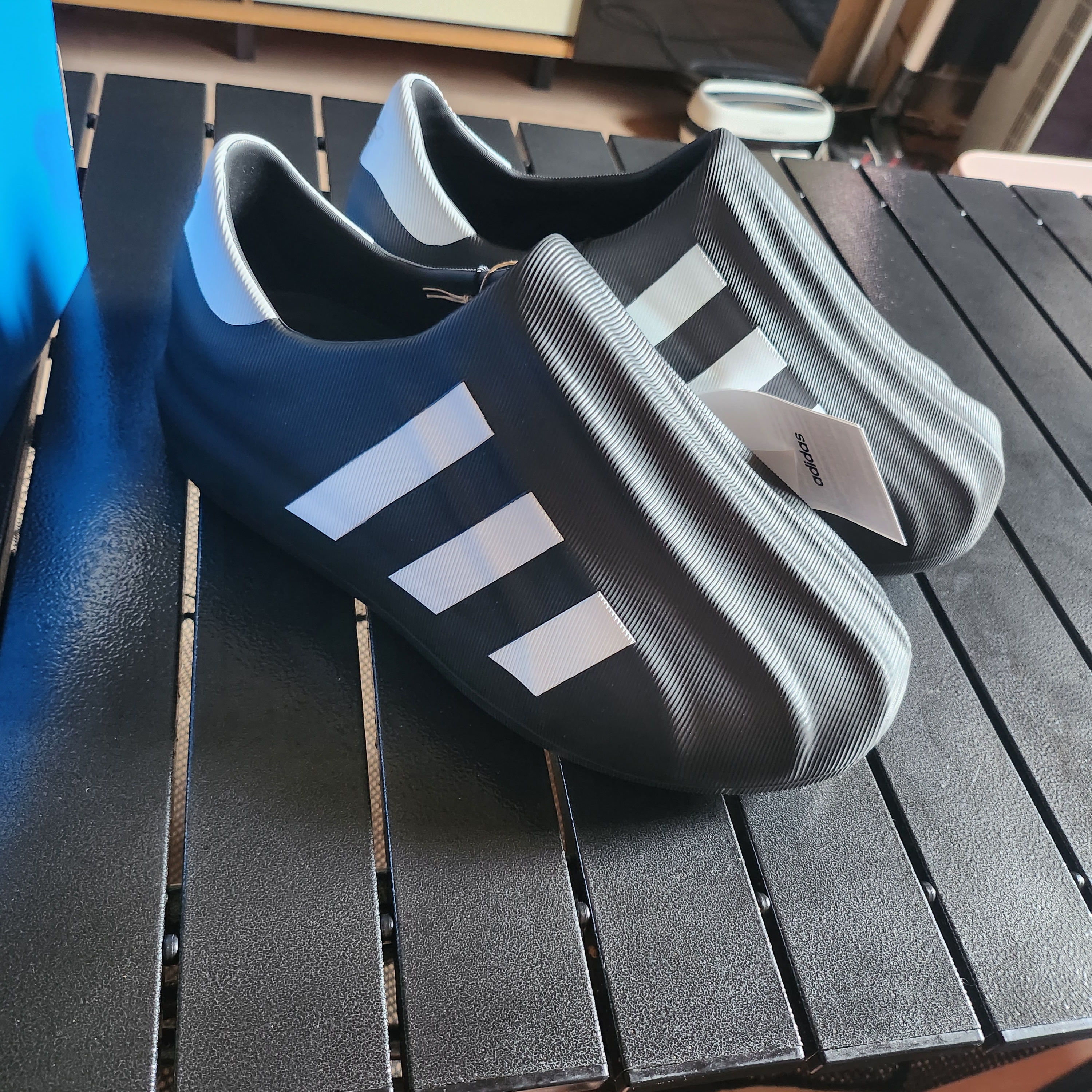Adidas Adifom Superstar Core Black Cloud White 착용 스타일 - 2
