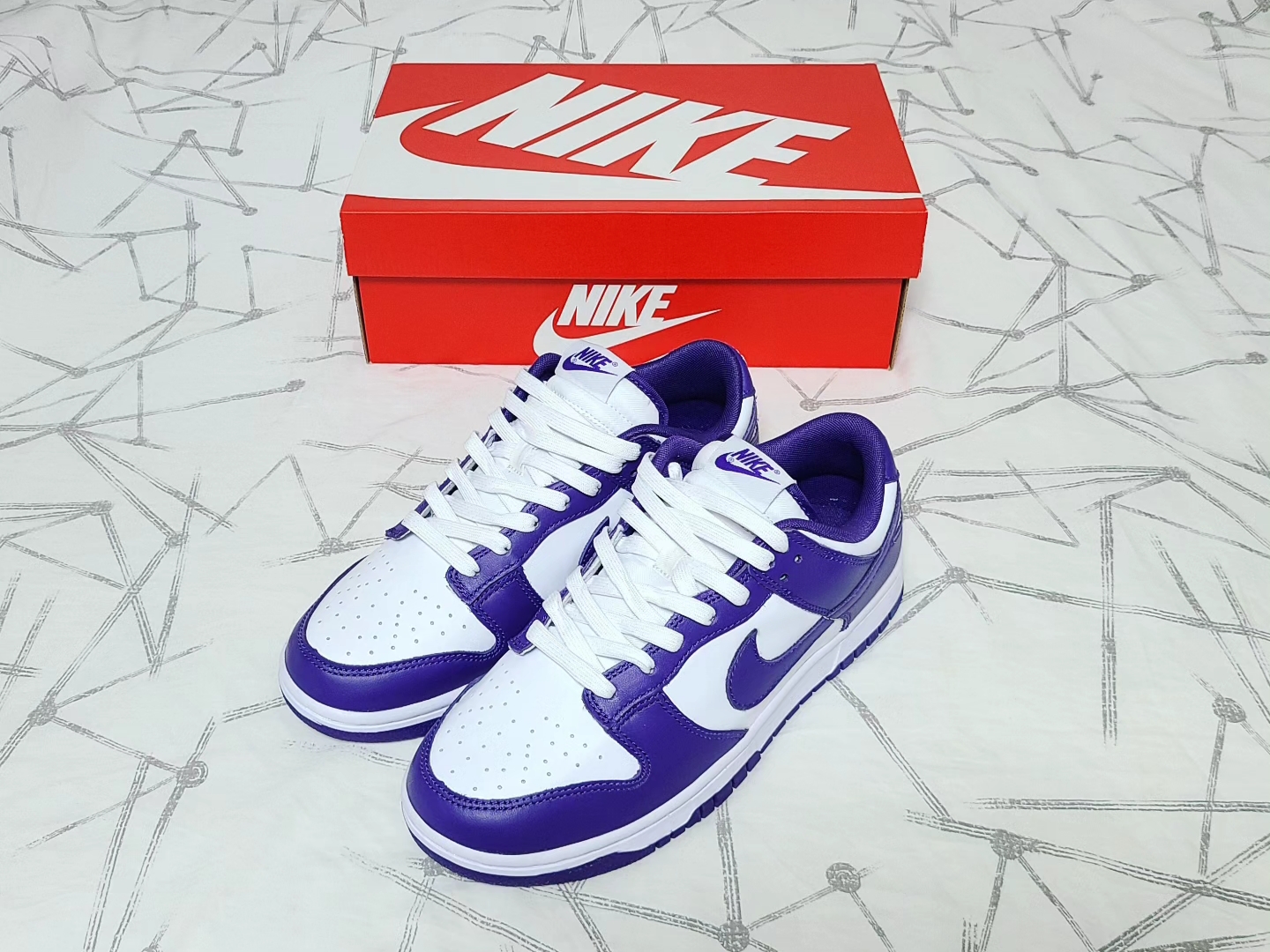 Nike Dunk Low Retro Championship Court Purple 착용 스타일 - 1