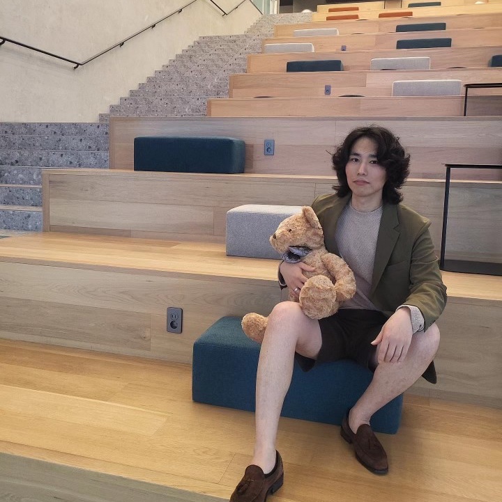 Uniqlo x Marni Tailored Jacket Olive 착용 스타일