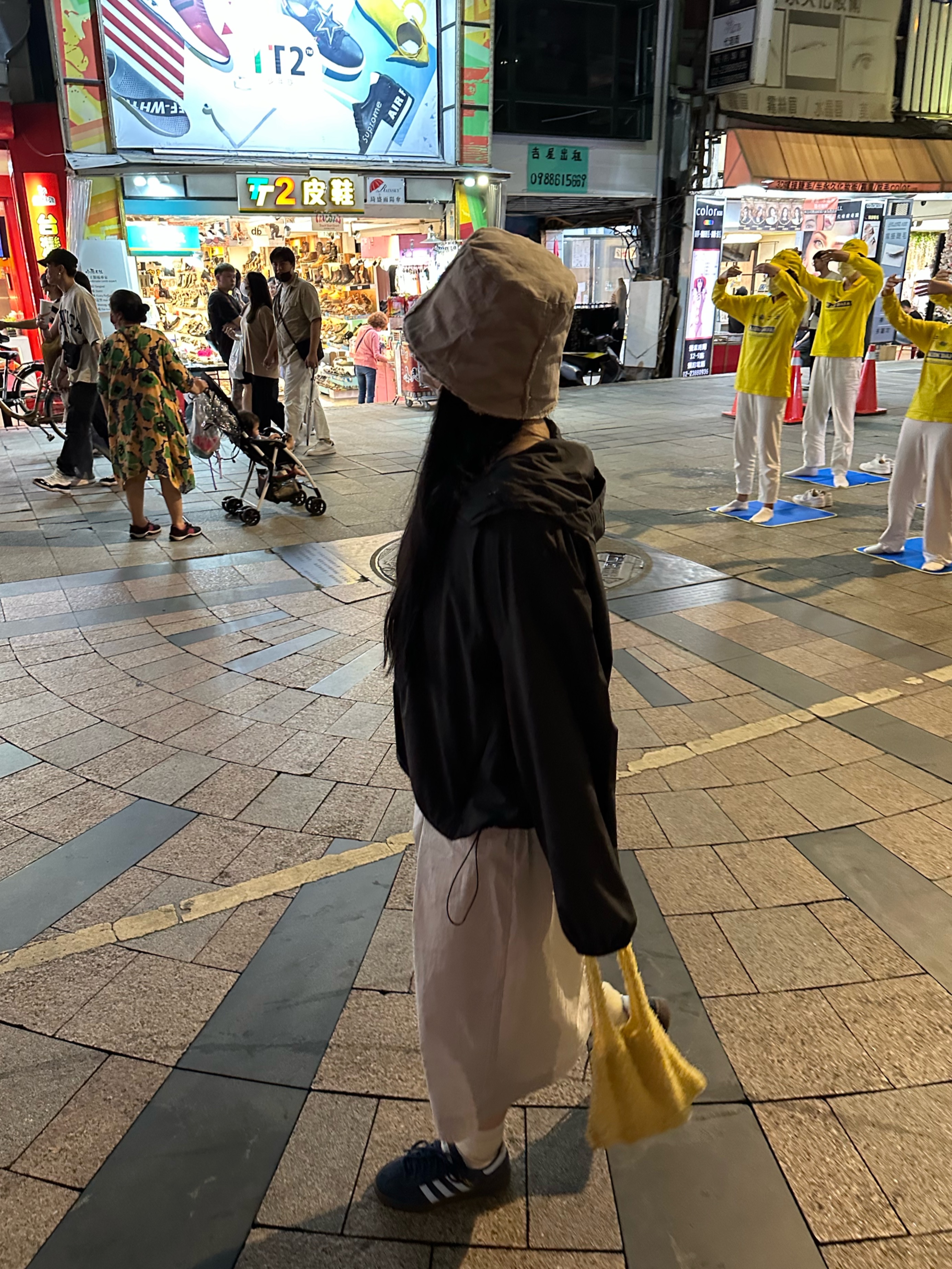 아디다스 스페지알 핸드볼 컬리지에이트 네이비 착용 스타일 - 2