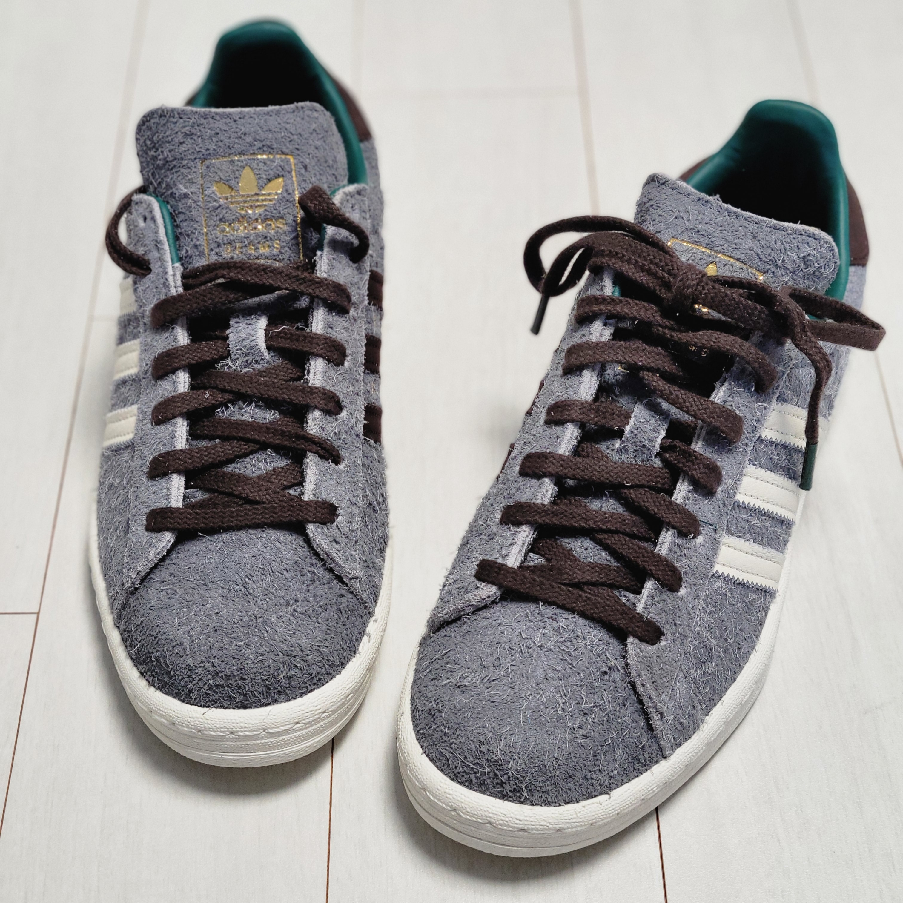 Adidas x Bodega x Beams Campus Grey Off White 착용 스타일 - 3