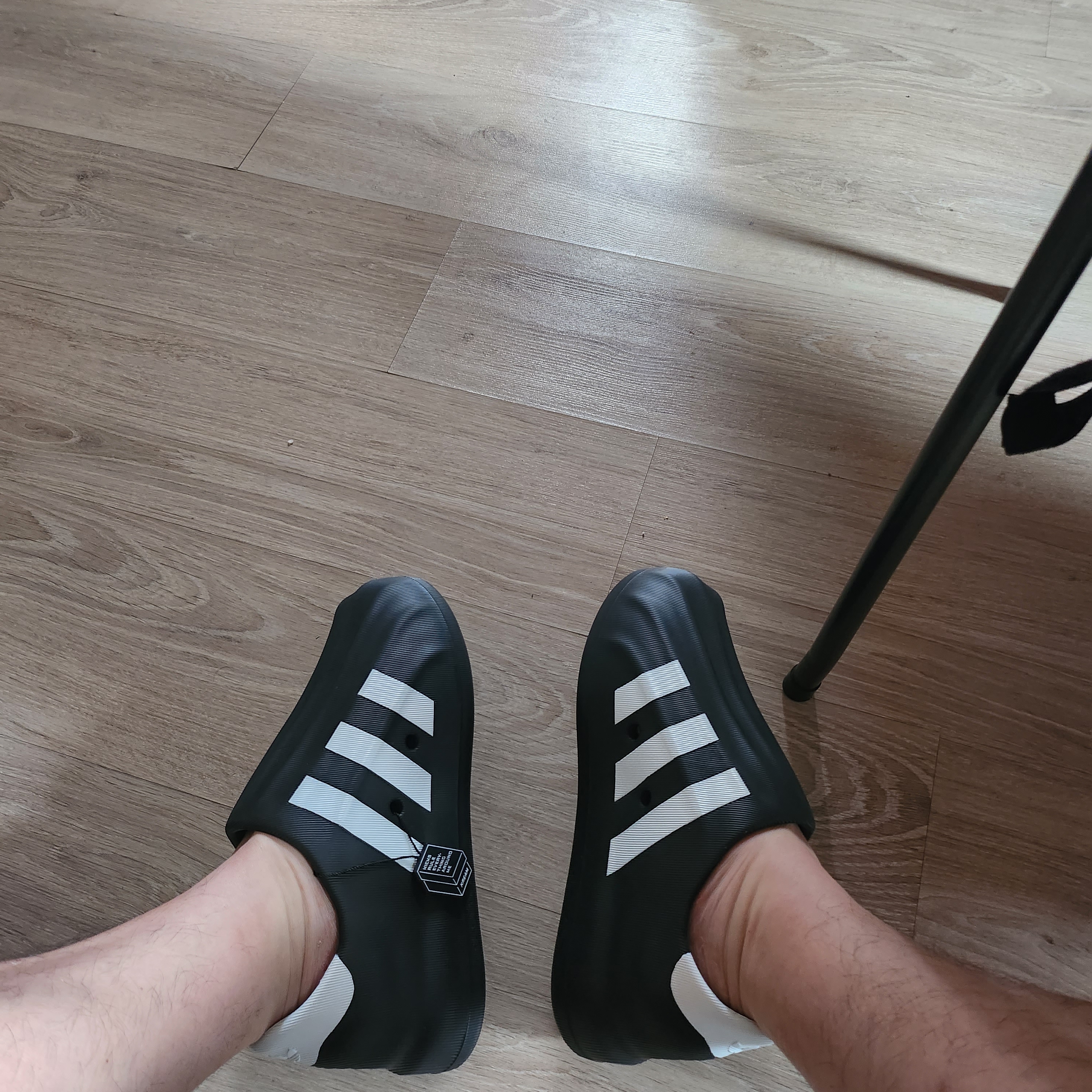 Adidas Adifom Superstar Core Black Cloud White 착용 스타일 - 3