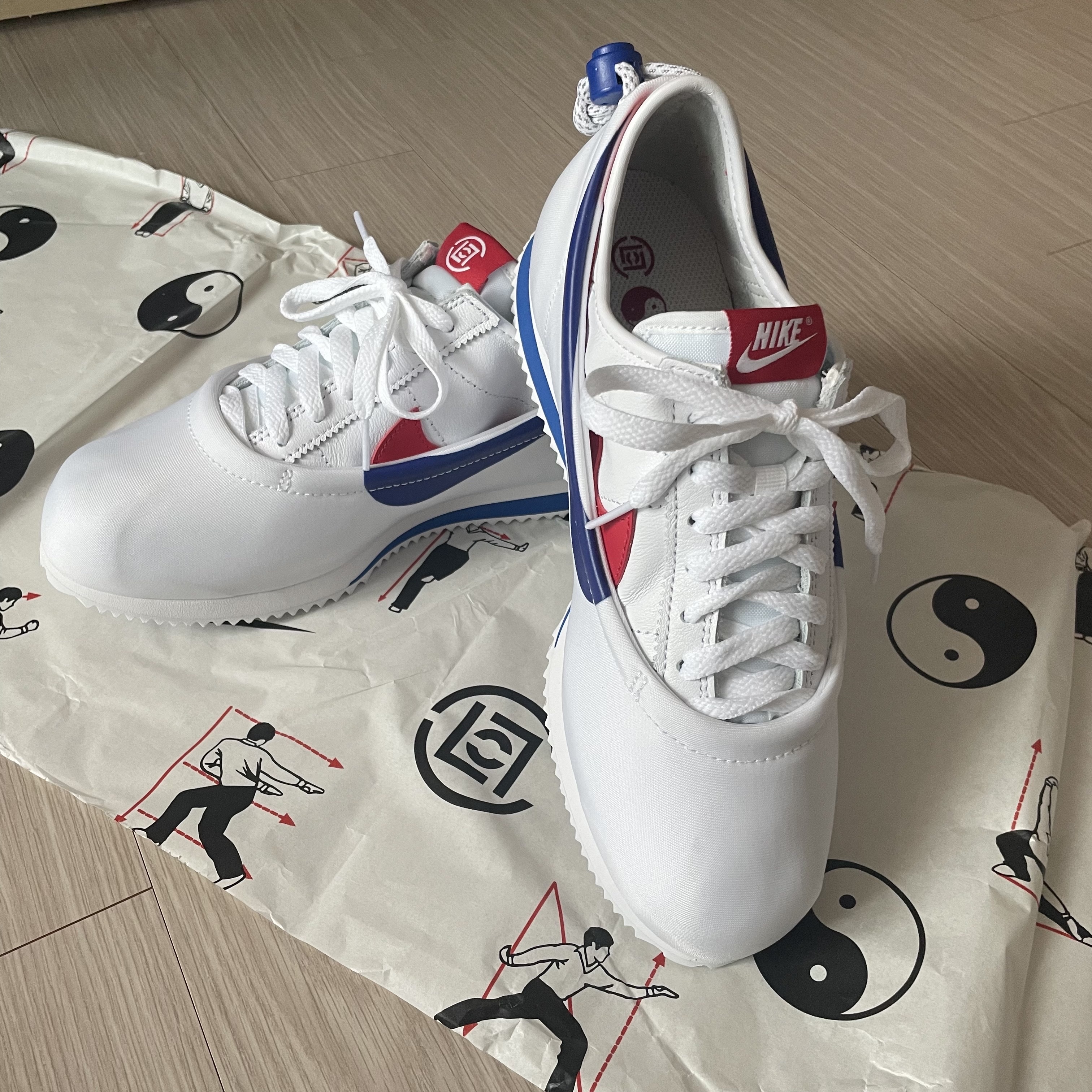 Nike x Clot Cortez SP White and Game Royal 착용 스타일 - 3