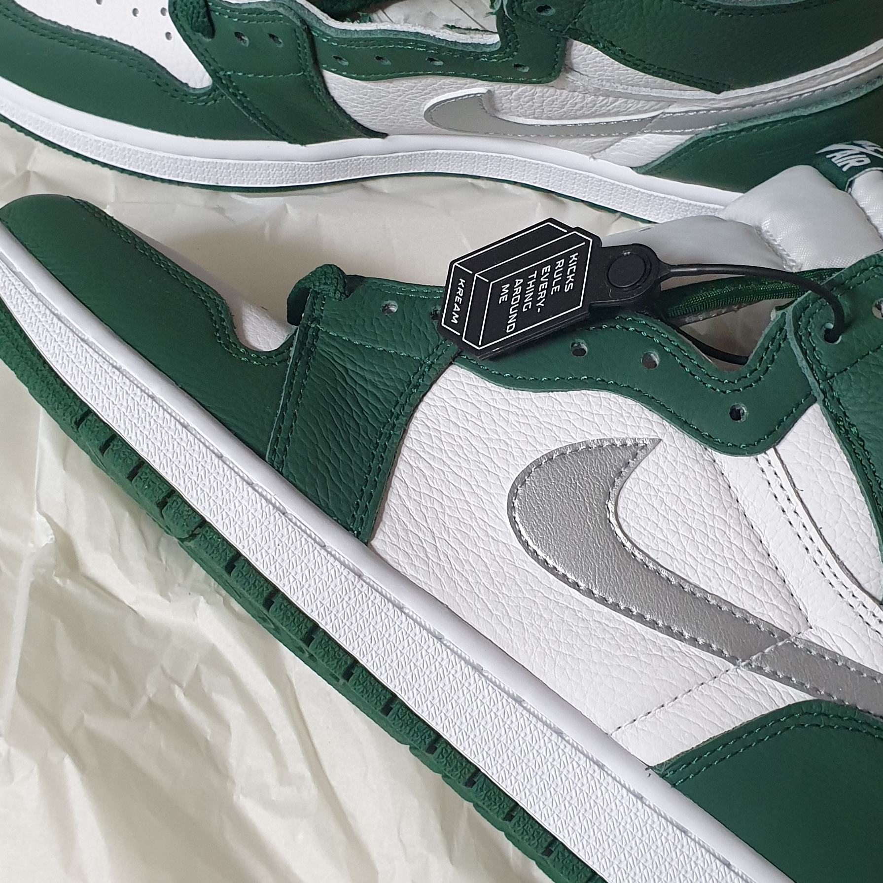 Jordan 1 Retro High OG Gorge Green 착용 스타일