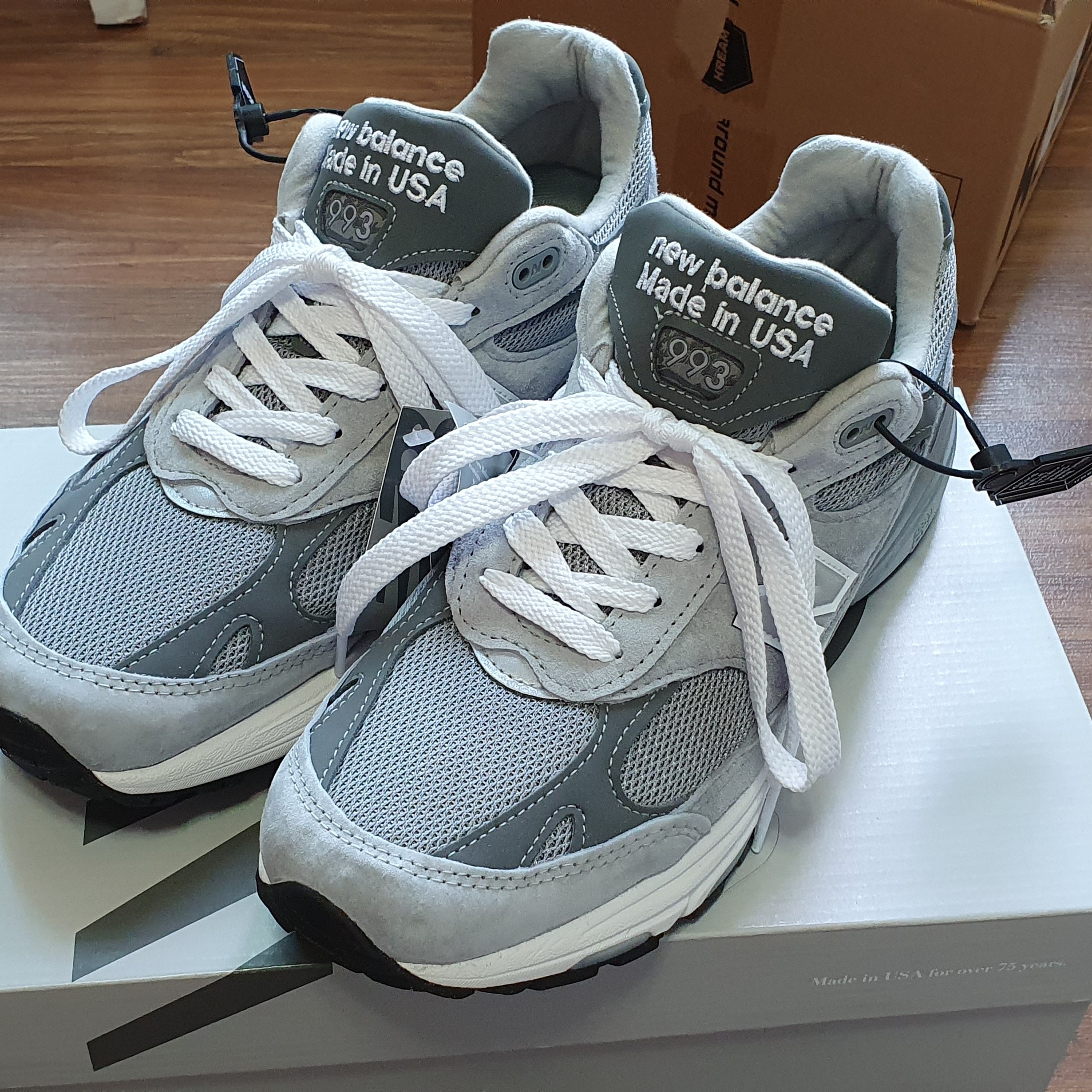 New Balance 993 Made in USA Grey - D Standard 착용 스타일 - 2