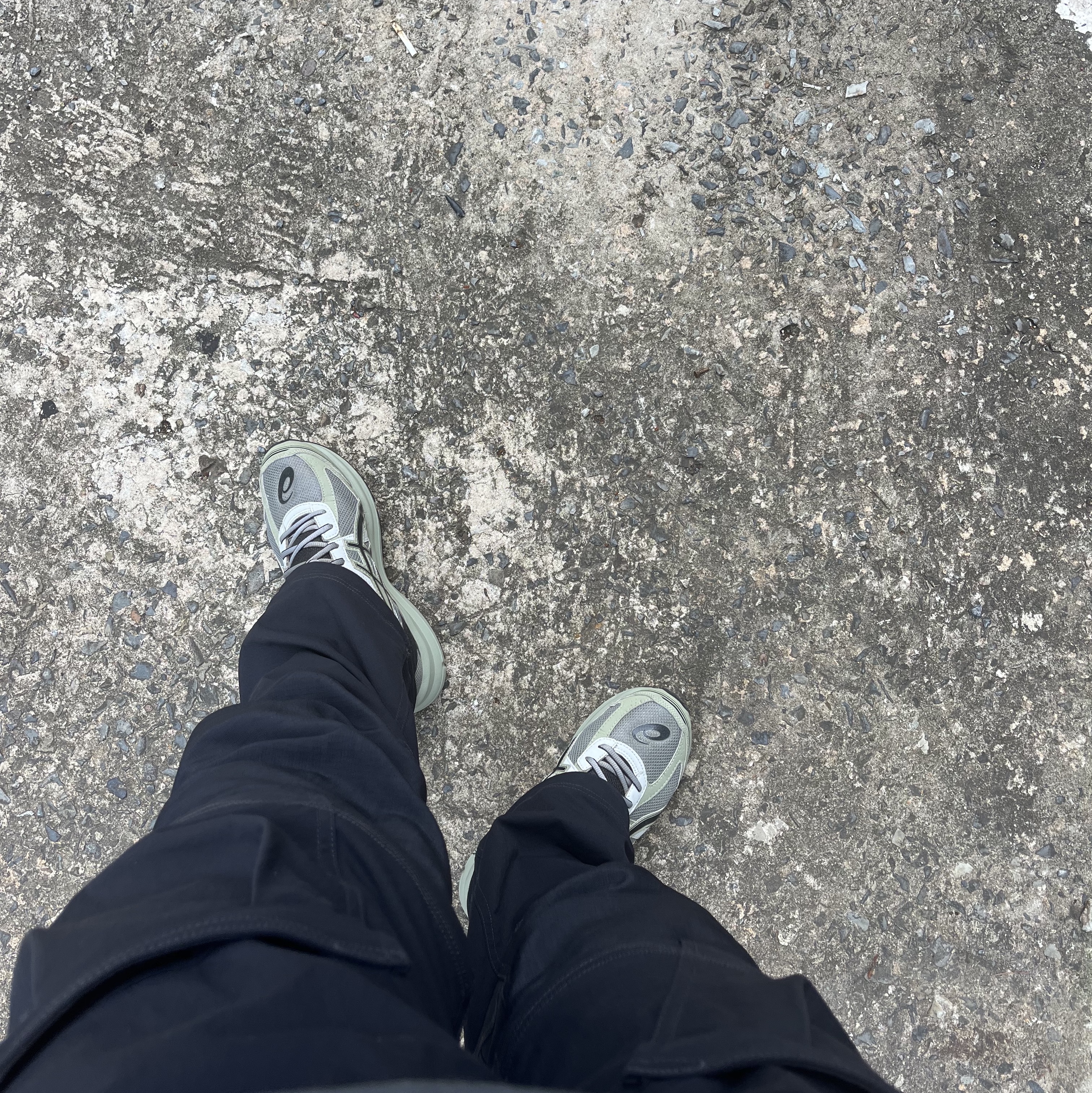 Asics Jog 100 S Sheet Rock - 2E Wide, Nike ACG Smith Summit Cargo Pants Black - Asia 착용 스타일