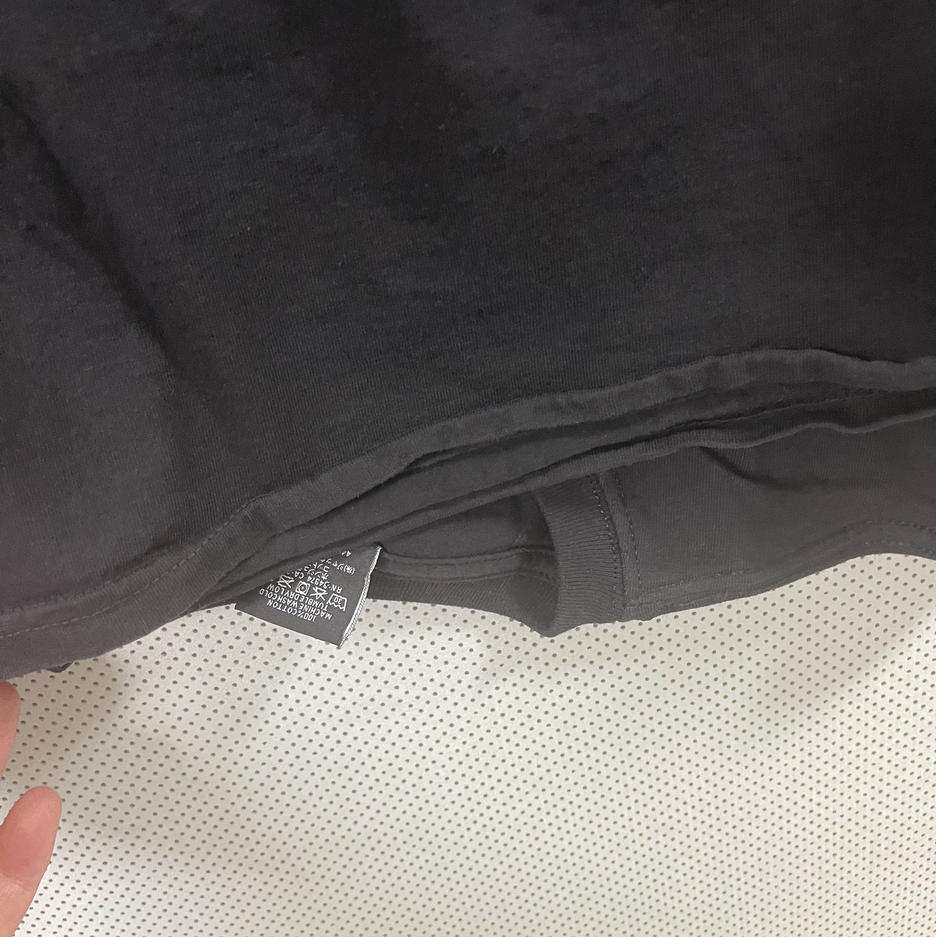 Stussy x Our Legacy Frame Pigment Dyed T-Shirt Black 착용 스타일