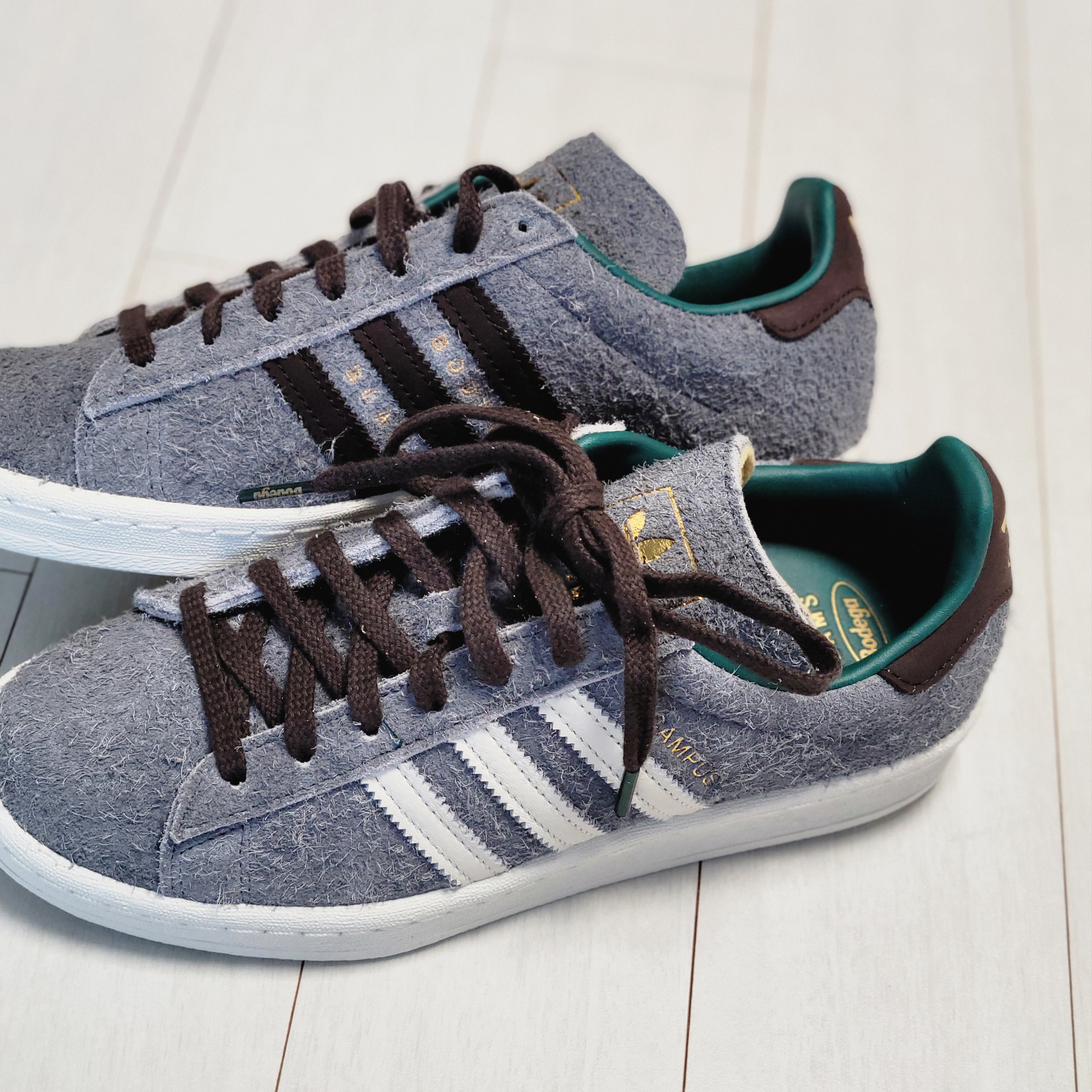 Adidas x Bodega x Beams Campus Grey Off White 착용 스타일 - 2