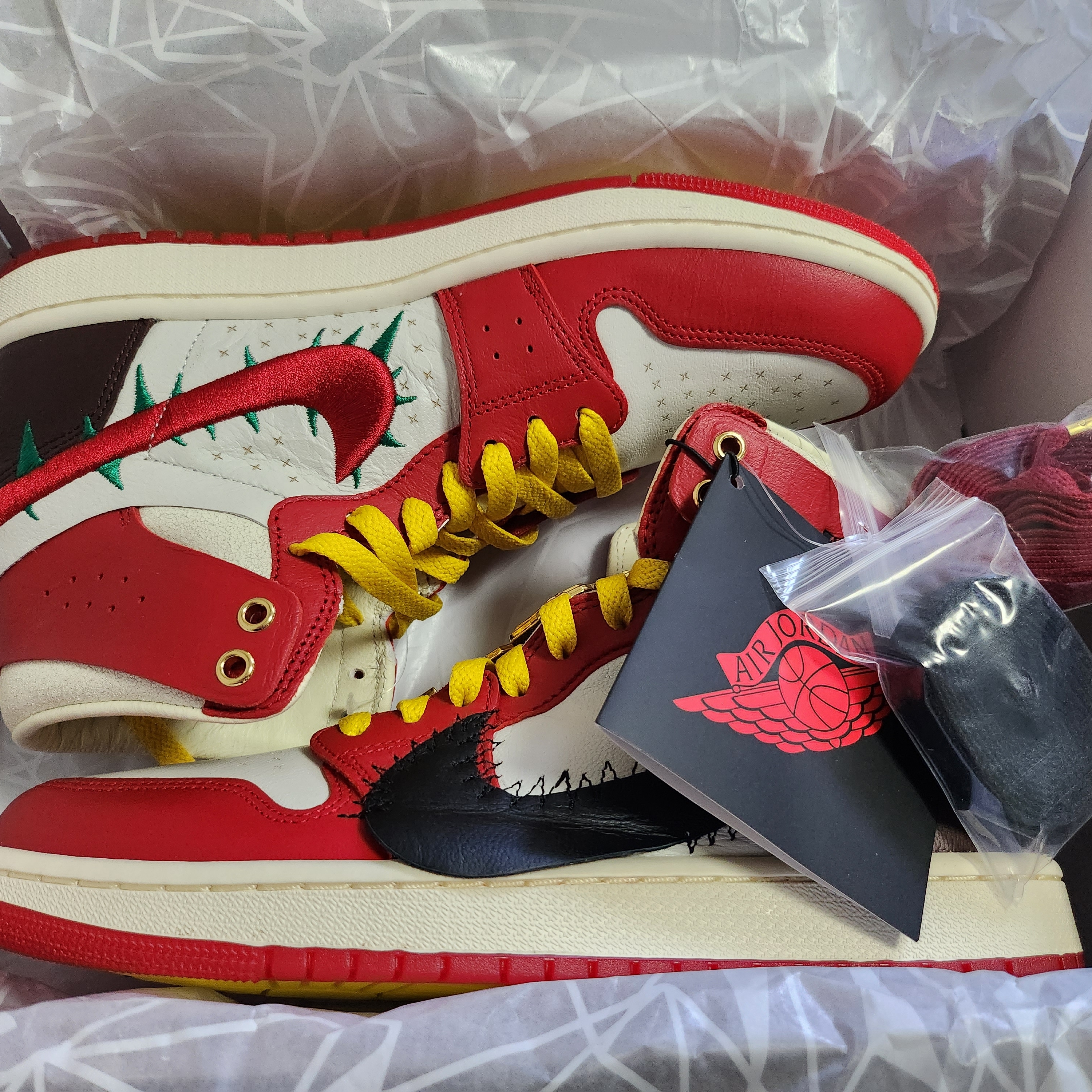 (W) Jordan 1 x Teyana Taylor Zoom CMFT 2 Gym Red 착용 스타일 - 4