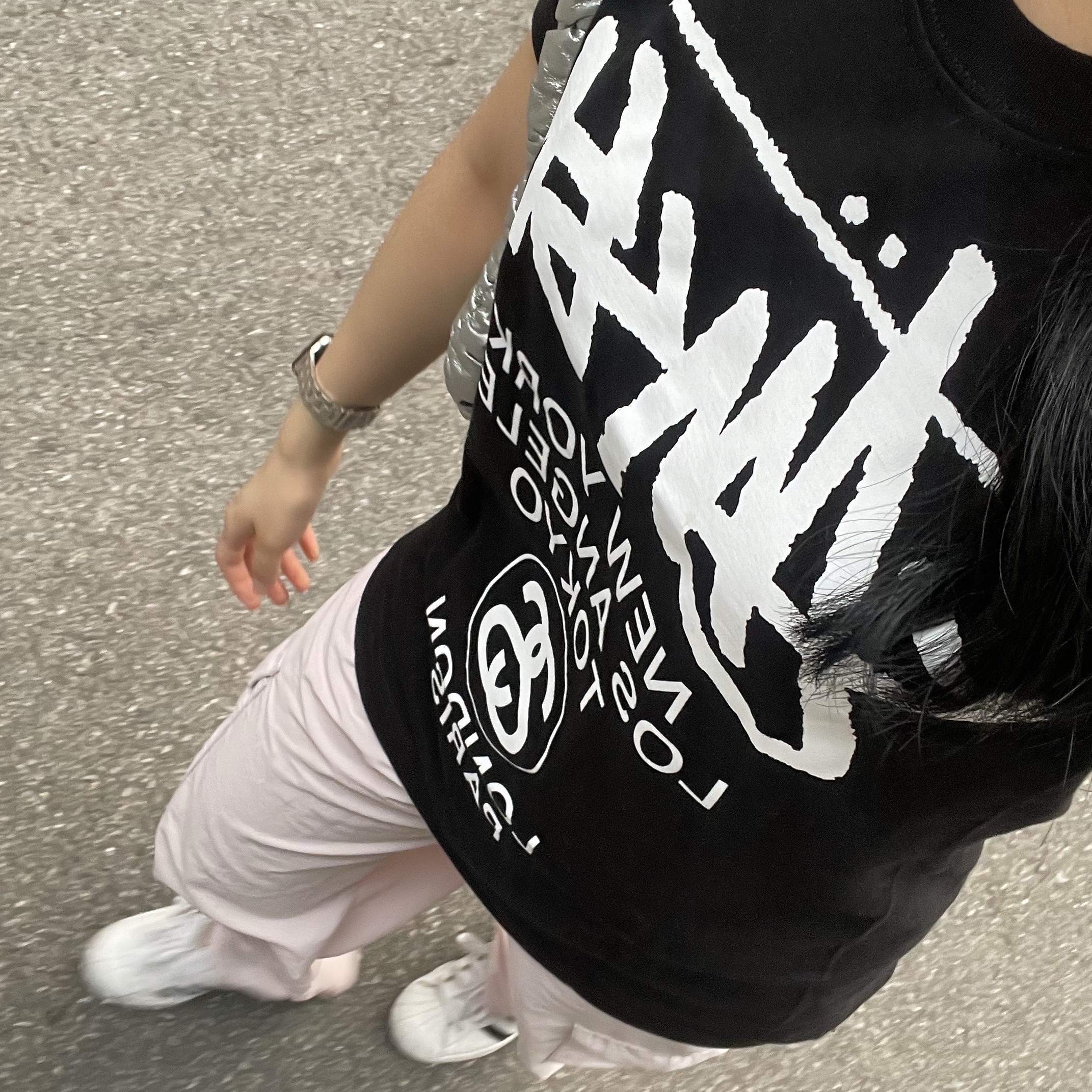 Stussy World Tour T-Shirt Black 착용 스타일