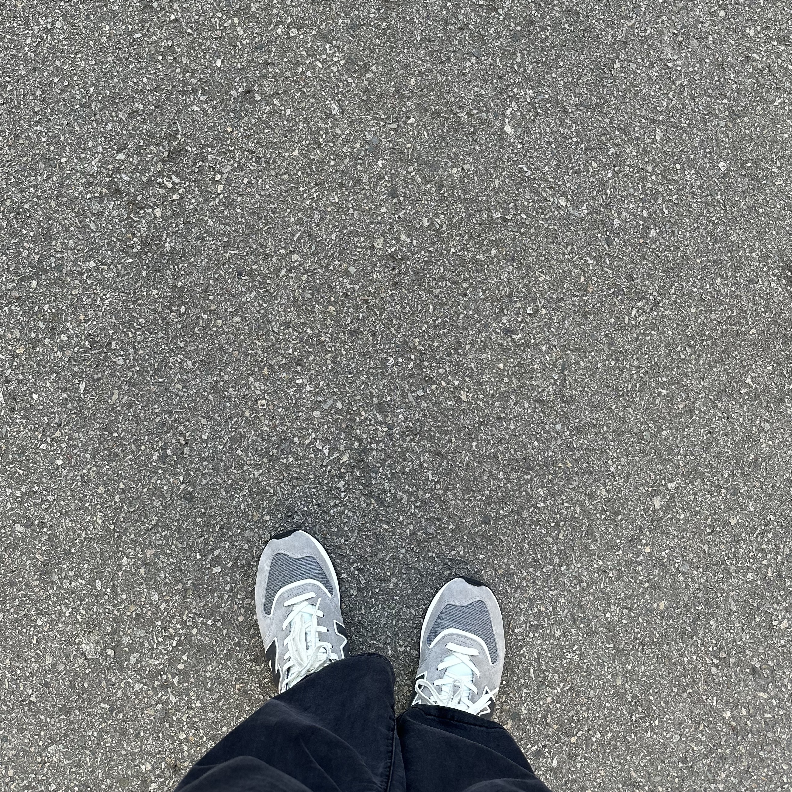 New Balance 574 Legacy Grey 착용 스타일 - 4
