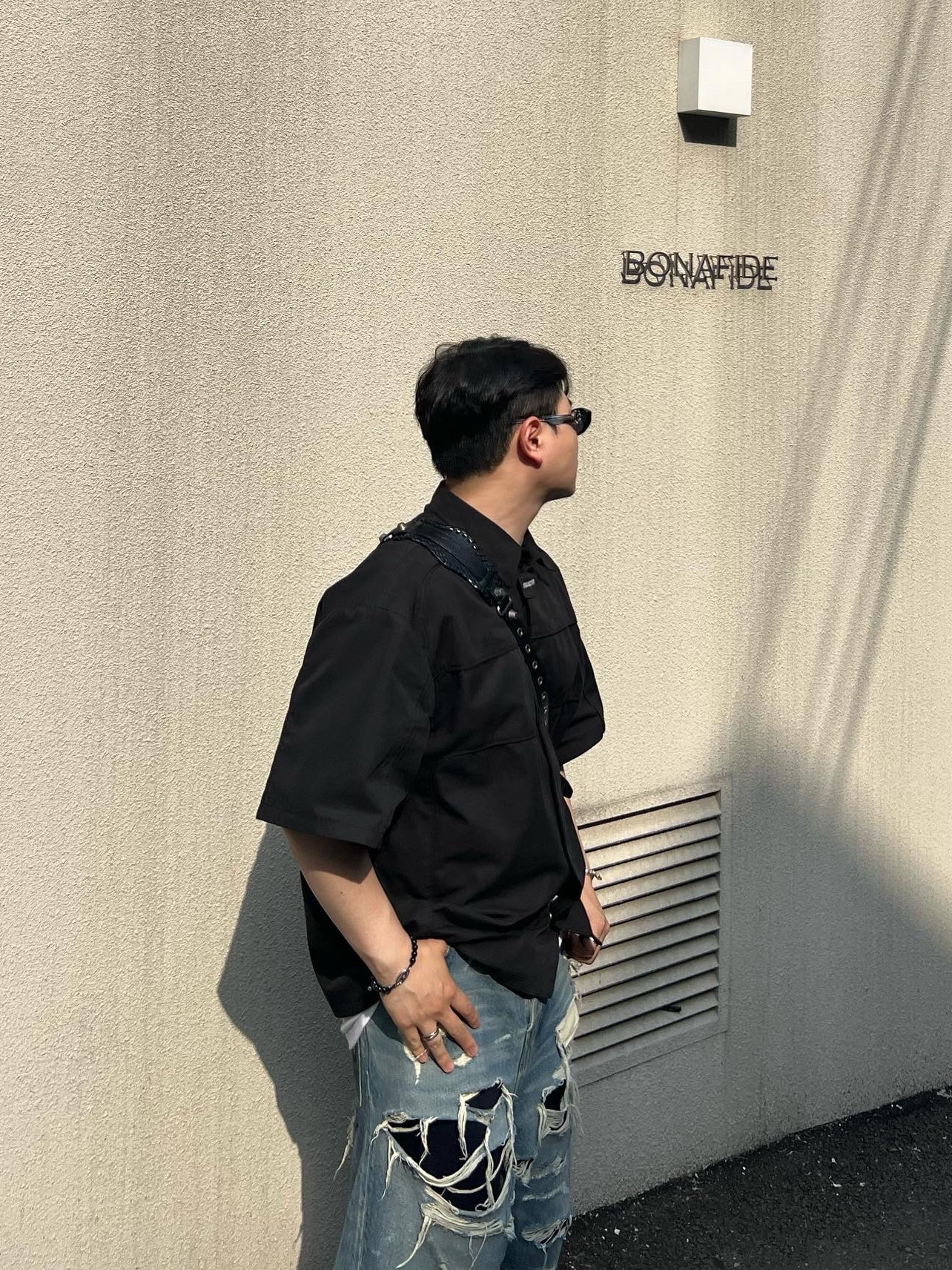 Balenciaga x Adidas Stan Smith Worn Out White Green, Project G/R Motorcycle Detachable Pad Half Shirts Black 착용 스타일 - 4