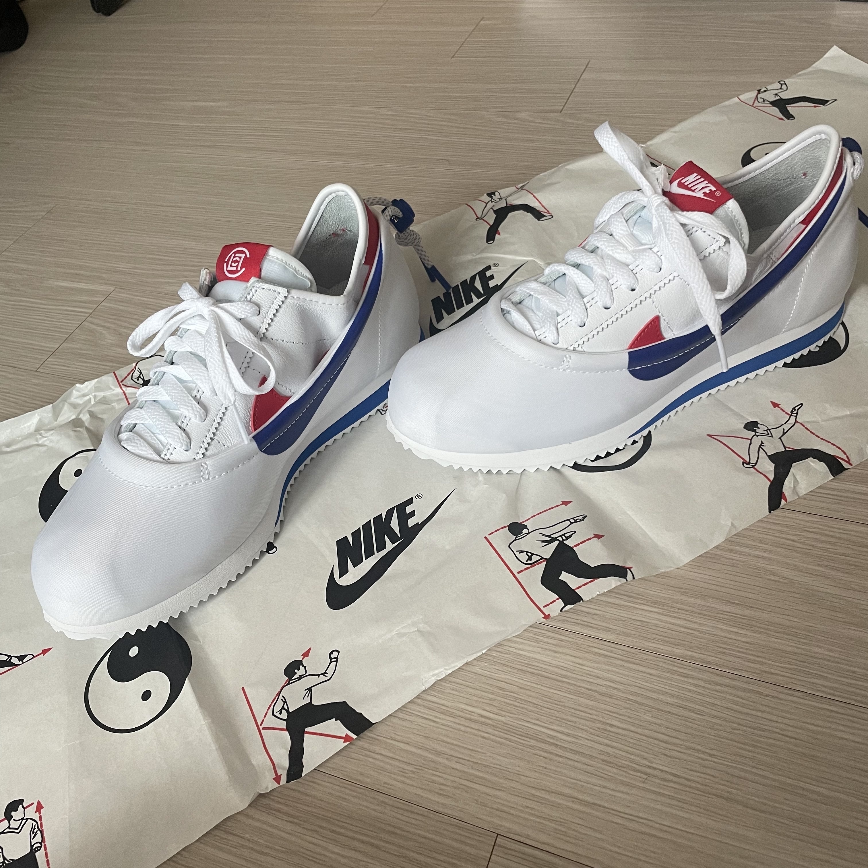 Nike x Clot Cortez SP White and Game Royal 착용 스타일 - 2