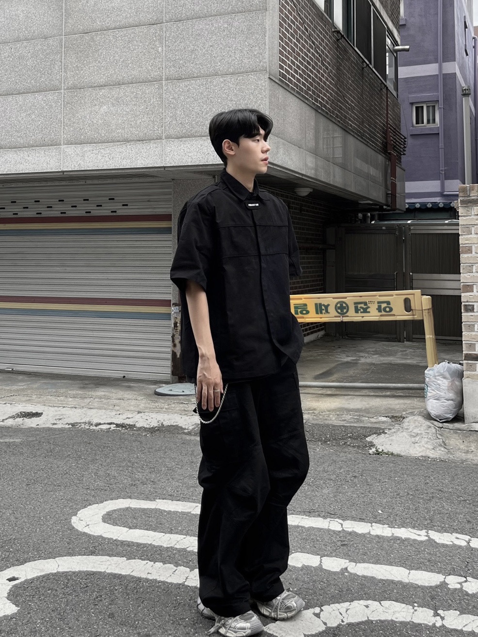 Balenciaga 3XL Sneakers Light Beige 착용 스타일 - 2