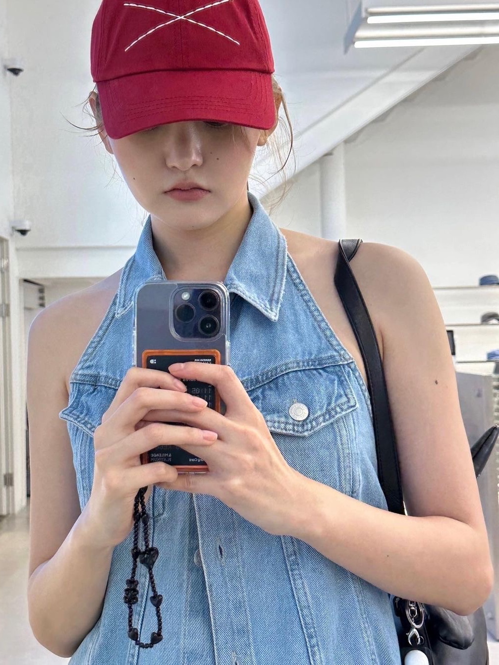 True Religion X Stitch Cap Red 착용 스타일