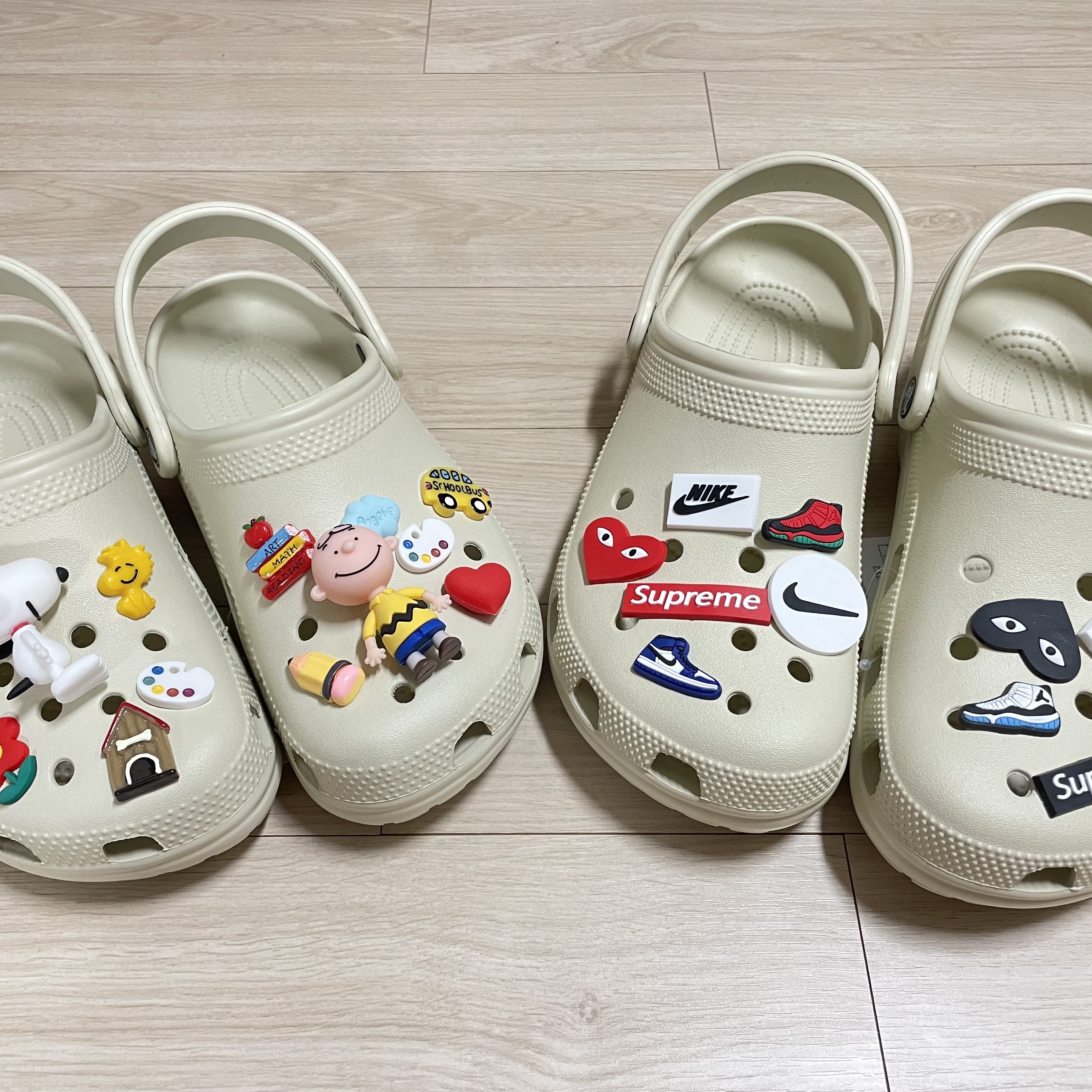 Crocs Classic Clog Bone, Gucci GG Marmont Mini Round Shoulder Bag Black 착용 스타일 - 2