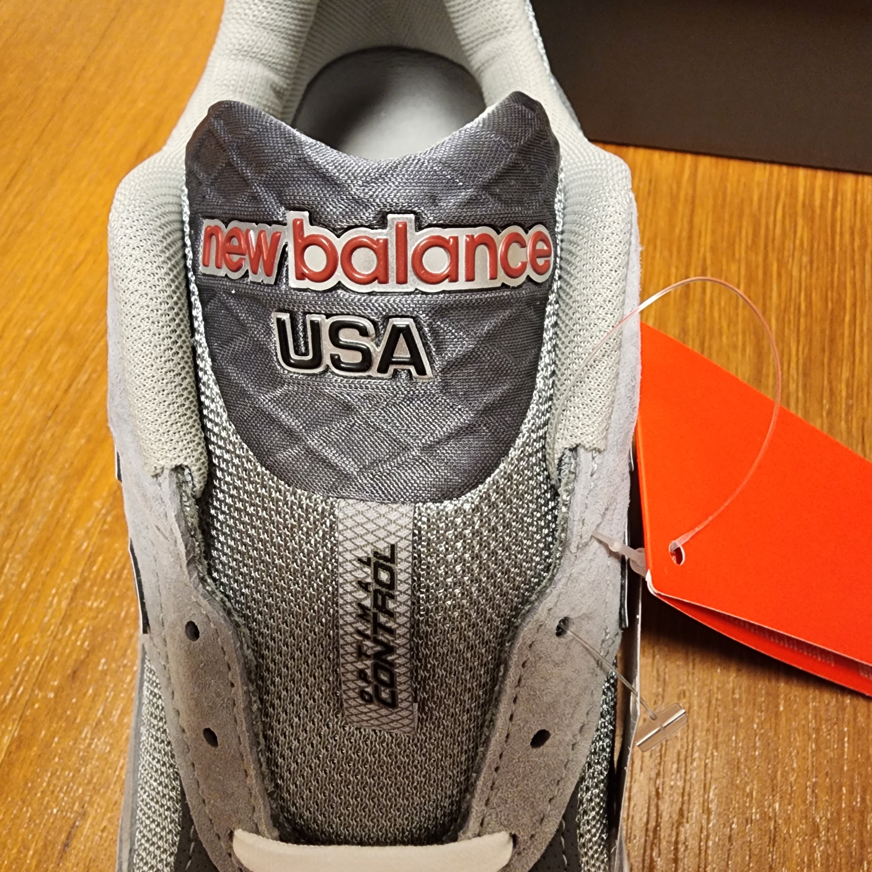 뉴발란스 990v3 메이드 인 USA 그레이 - D 스탠다드 착용 스타일 - 4
