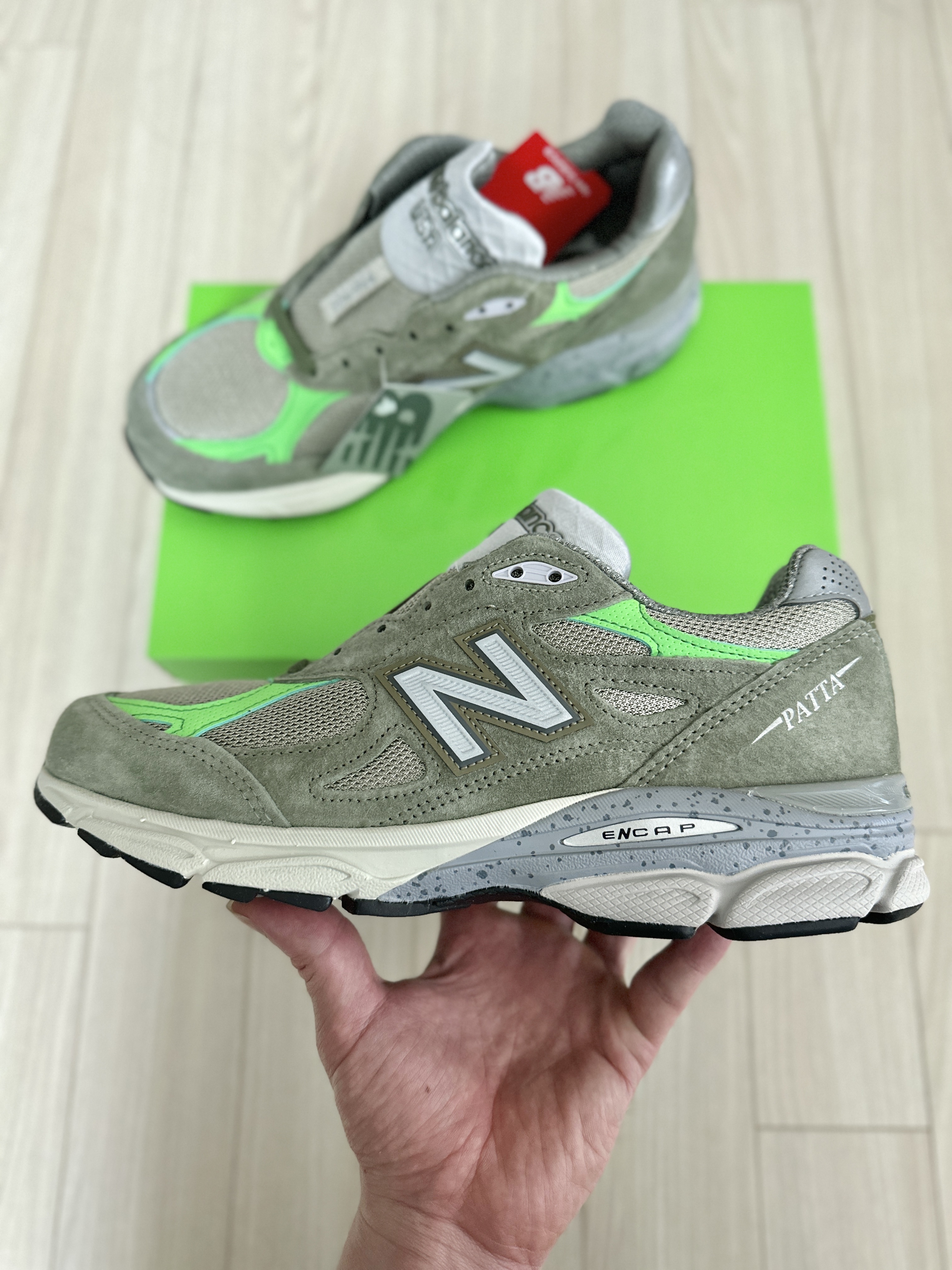 New Balance x Patta 990v3 Made in USA Olive 착용 스타일