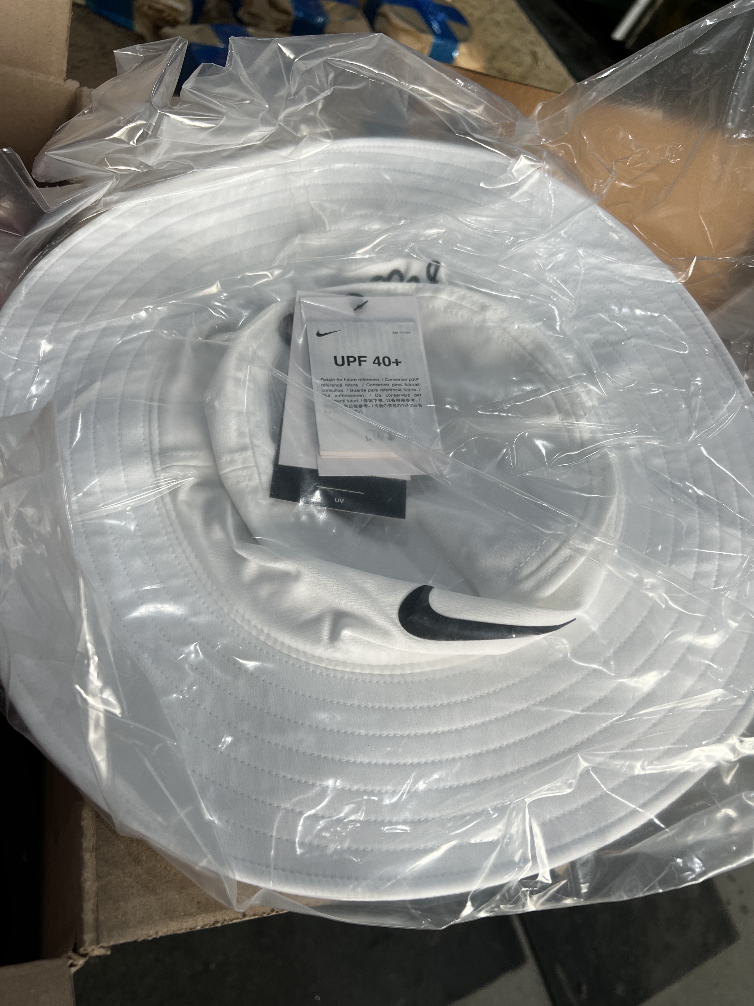 Malbon Golf x Nike Dri-Fit UV Bucket Cap White 착용 스타일