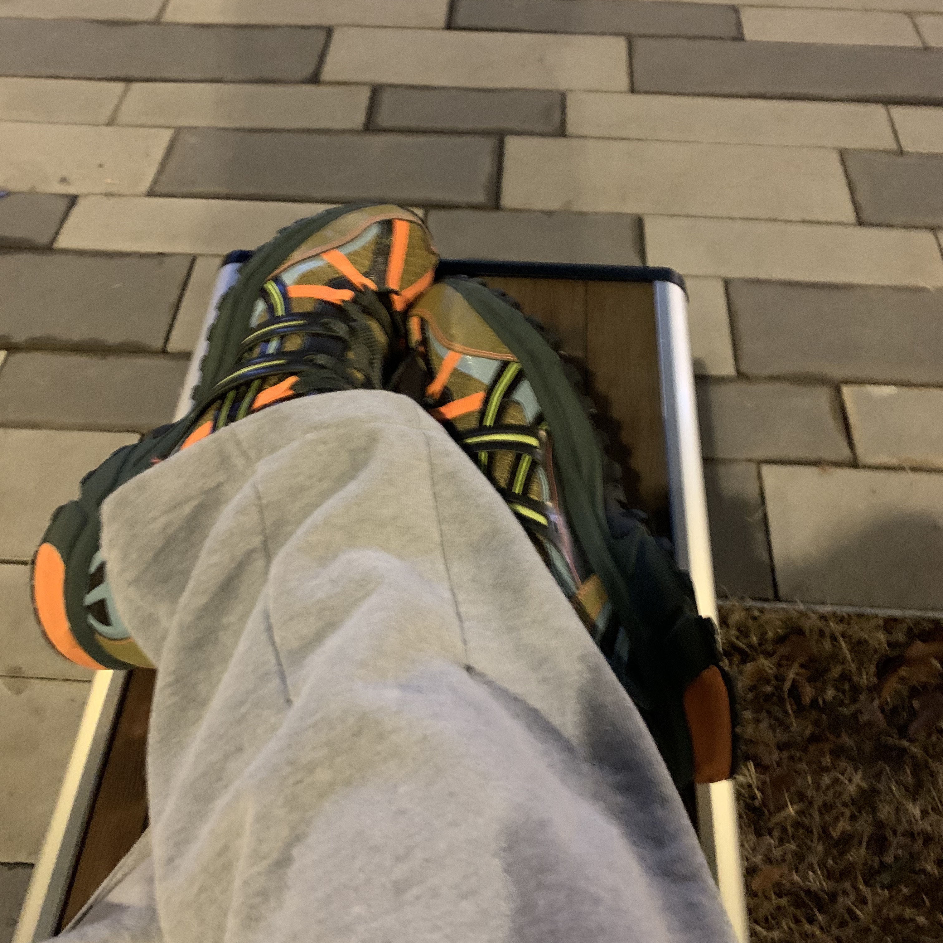 Asics x Andersson Bell Gel-Sonoma 15-50 Olive Oil Dark Brown 착용 스타일 - 2