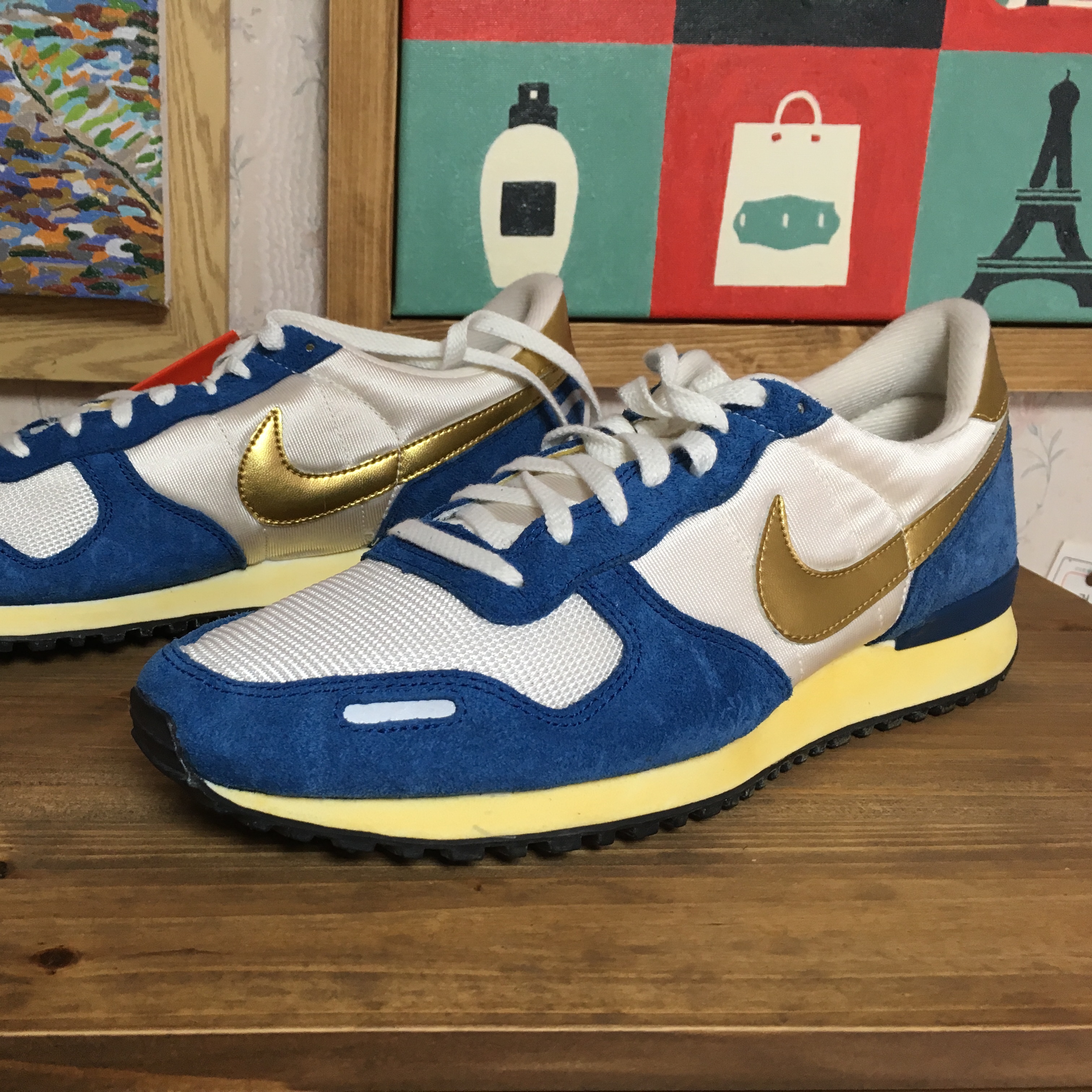 Nike Air Vortex VNTG Sail Metallic Gold 착용 스타일