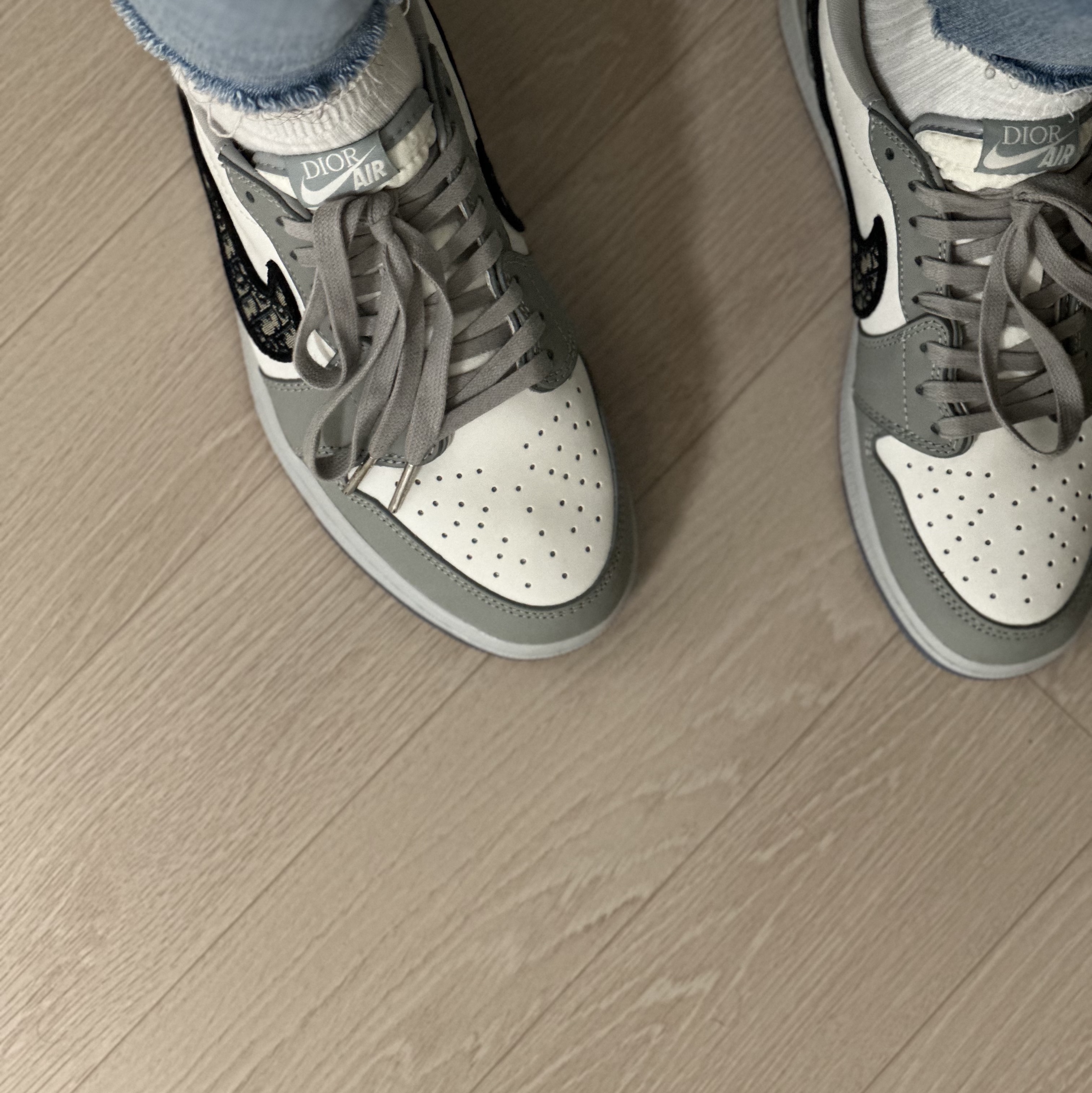 Jordan 1 x Dior Low OG 착용 스타일
