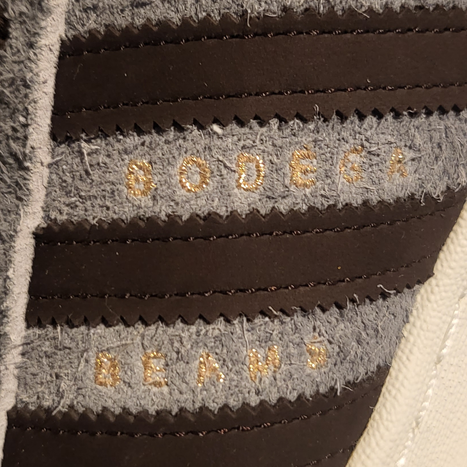 Adidas x Bodega x Beams Campus Grey Off White 착용 스타일 - 2