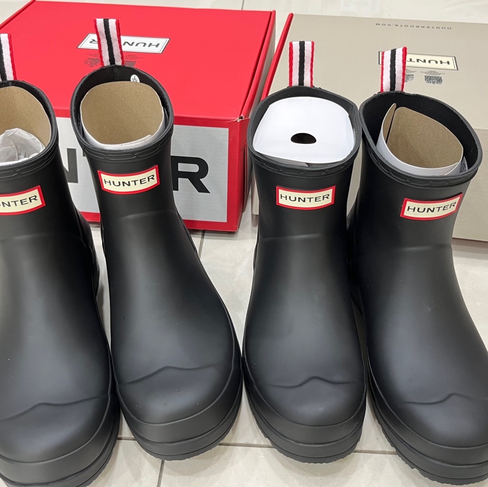 (W) Hunter Play Short Rain Boots Black 착용 스타일