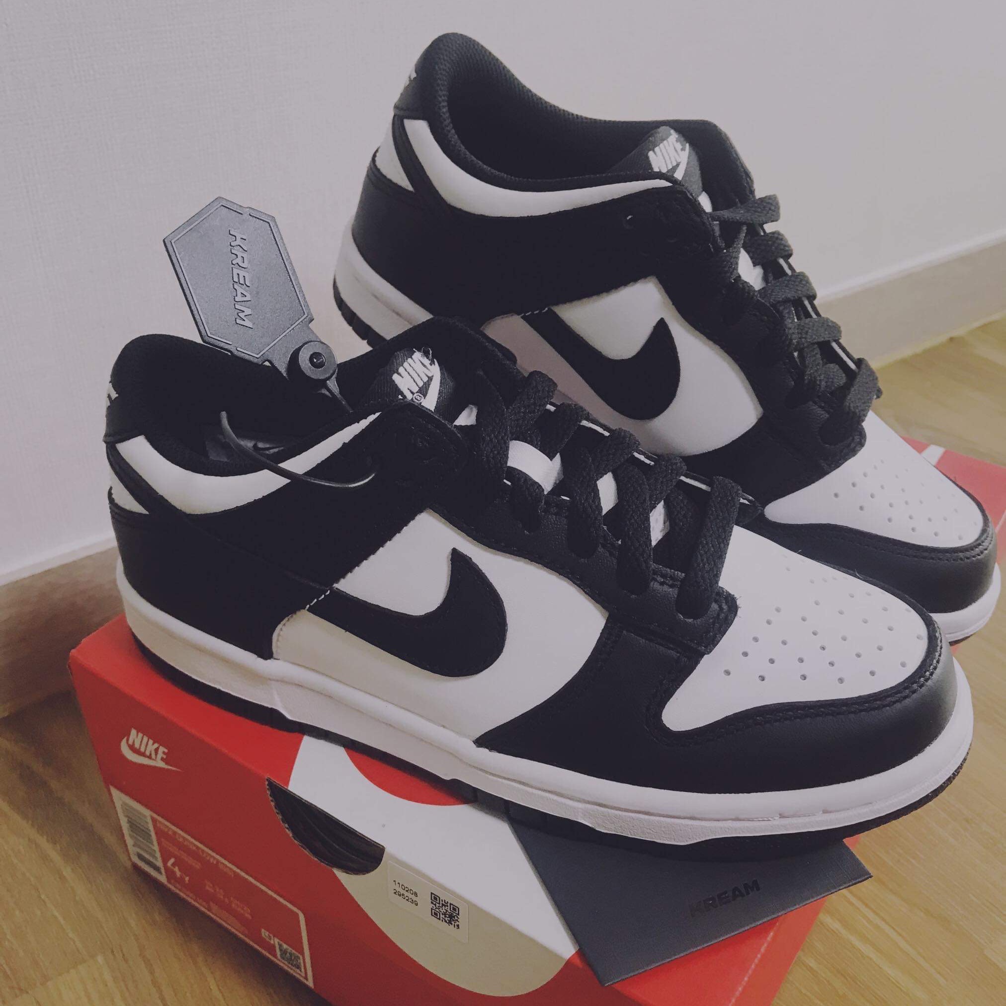 (GS) Nike Dunk Low Black 착용 스타일
