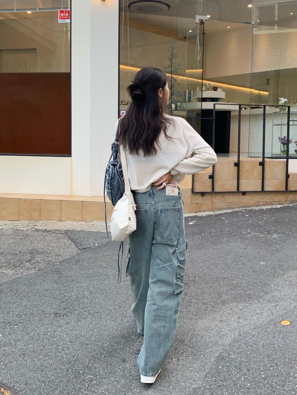 True Religion Bullet Pocket Denim Pants Light Indigo, True Religion Bullet Pocket Denim Pants Black 착용 스타일