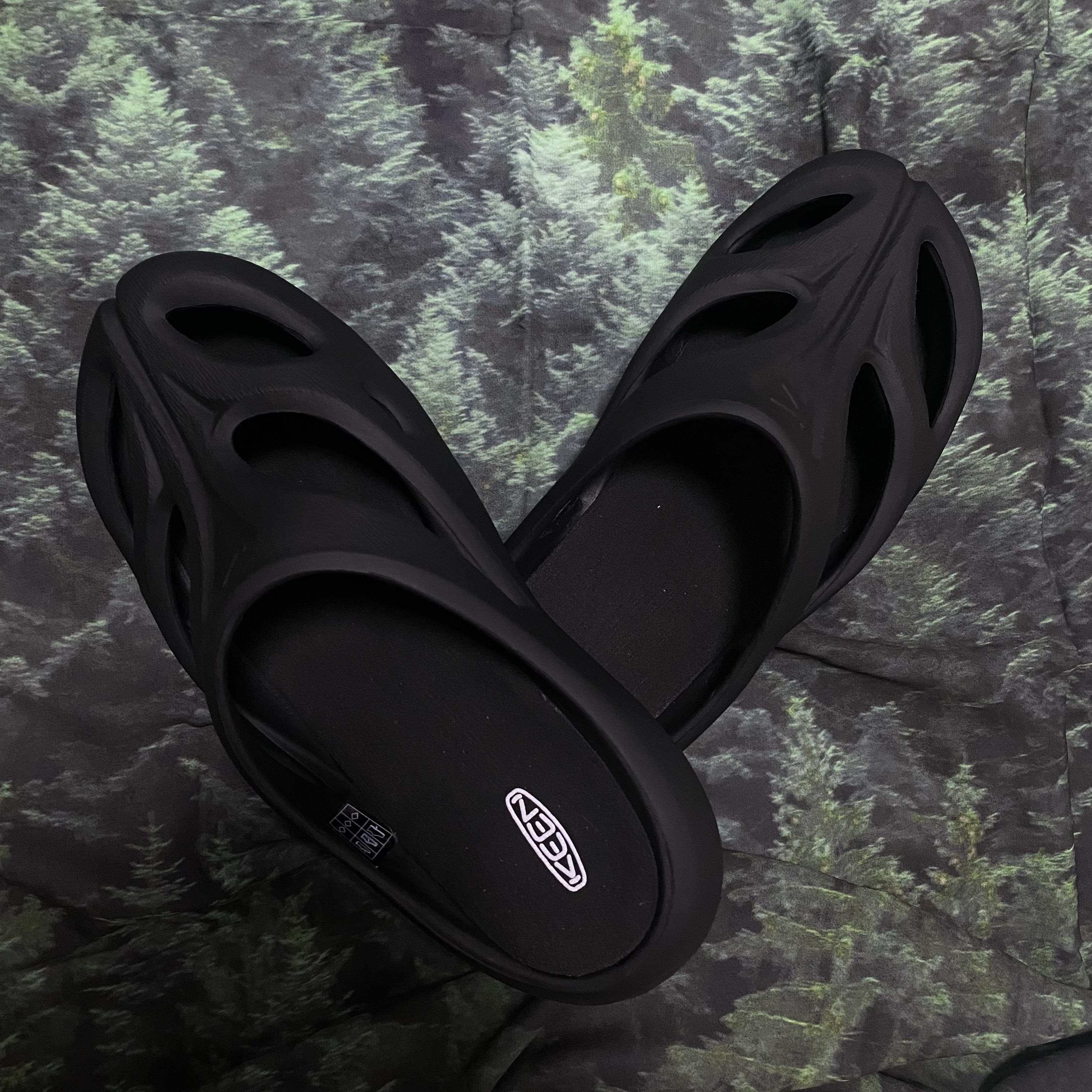 Keen Shanti Black Dawn Blue 착용 스타일