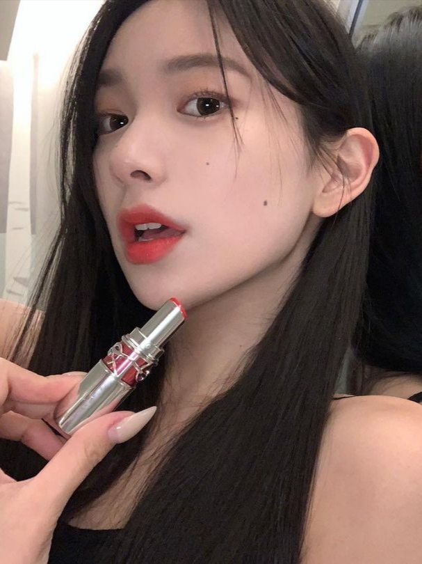Yves Saint Laurent Rouge Volupte Candy Glaze Color Balm 13 Flashing Rose 착용 스타일