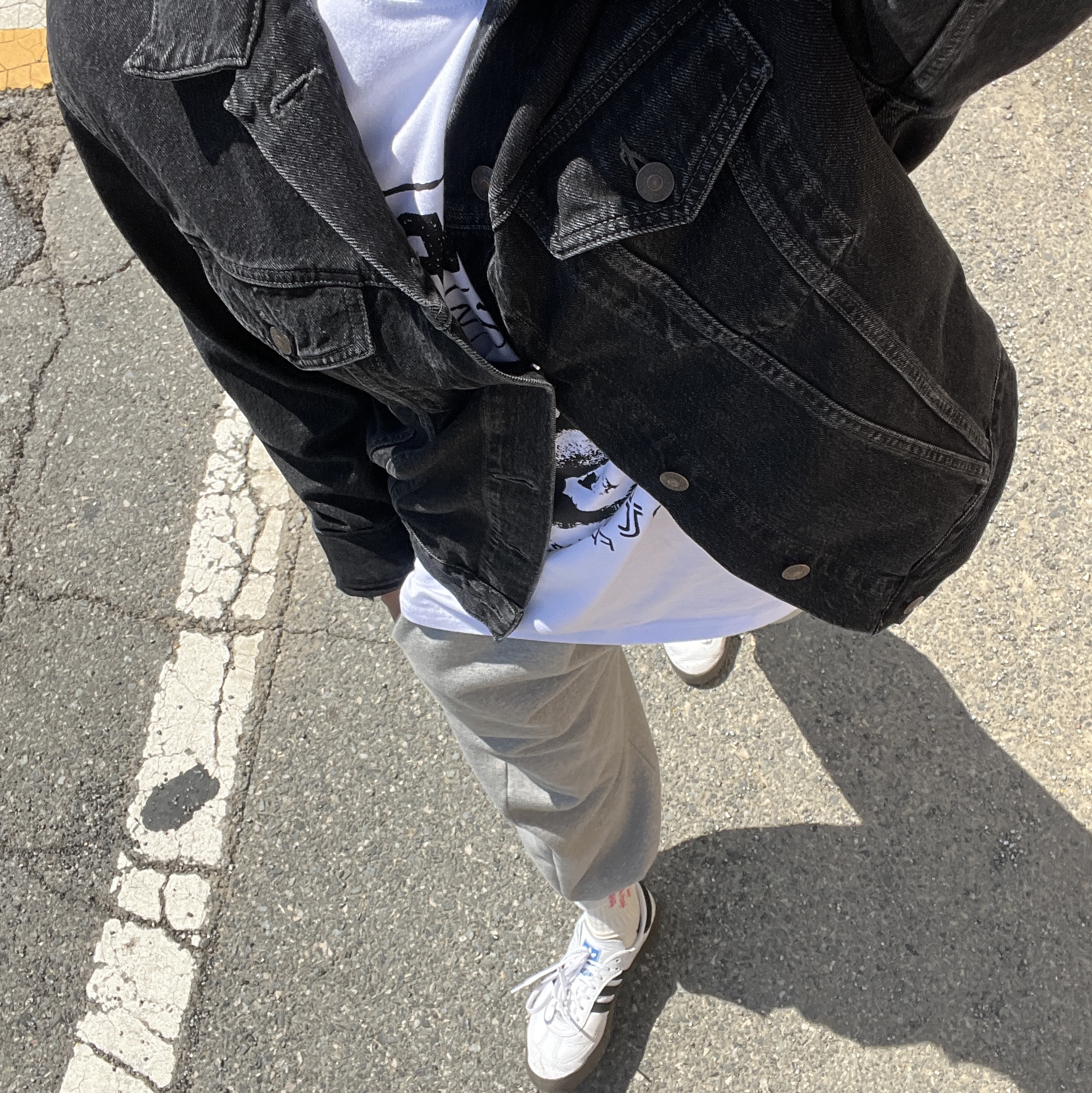 (W) Adidas Sambarose White Black Gum 착용 스타일 - 3