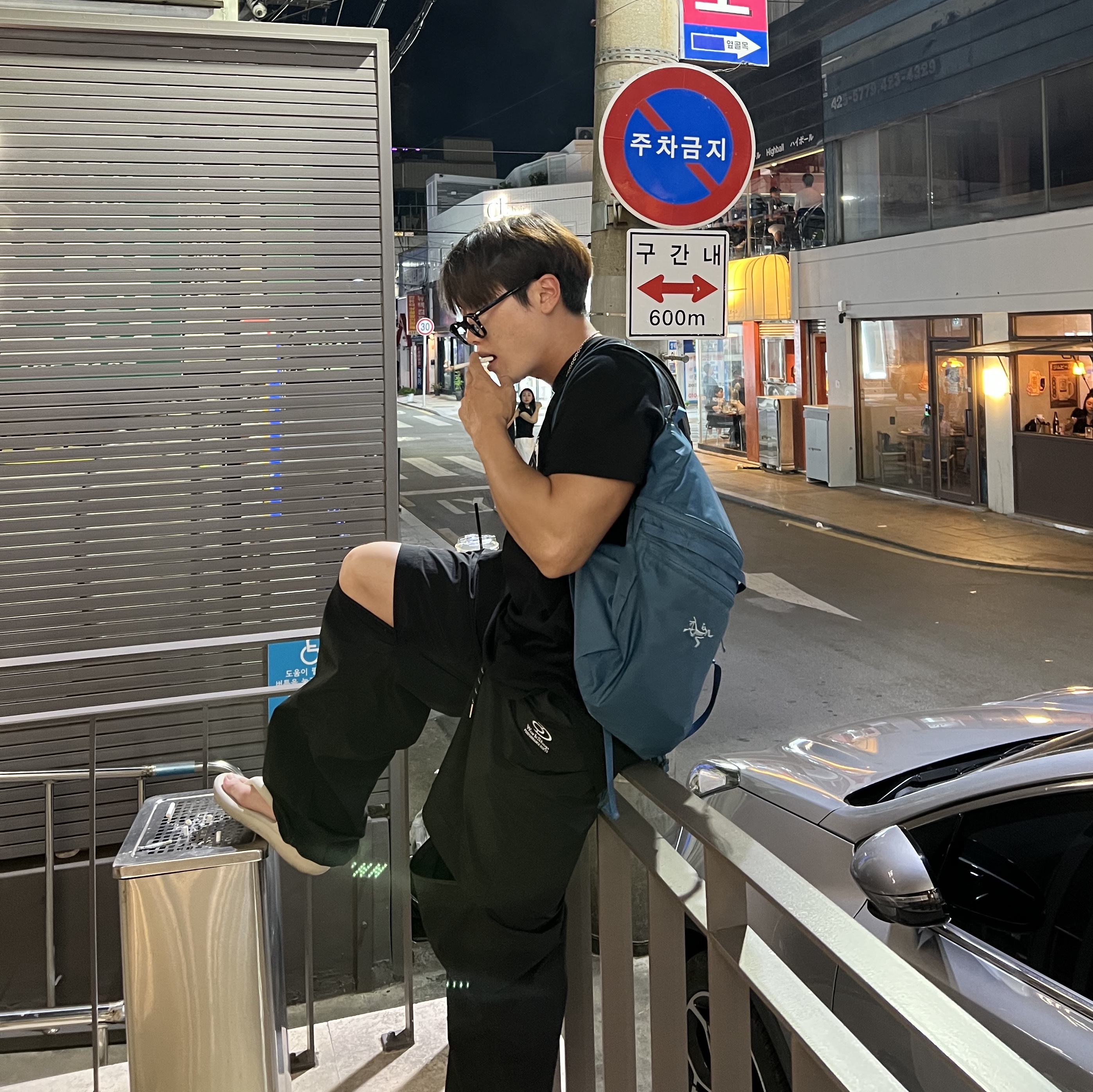 Stussy 8 Ball T-Shirt Black - 22SS, Arc'teryx Heliad 15 Backpack Serene 착용 스타일