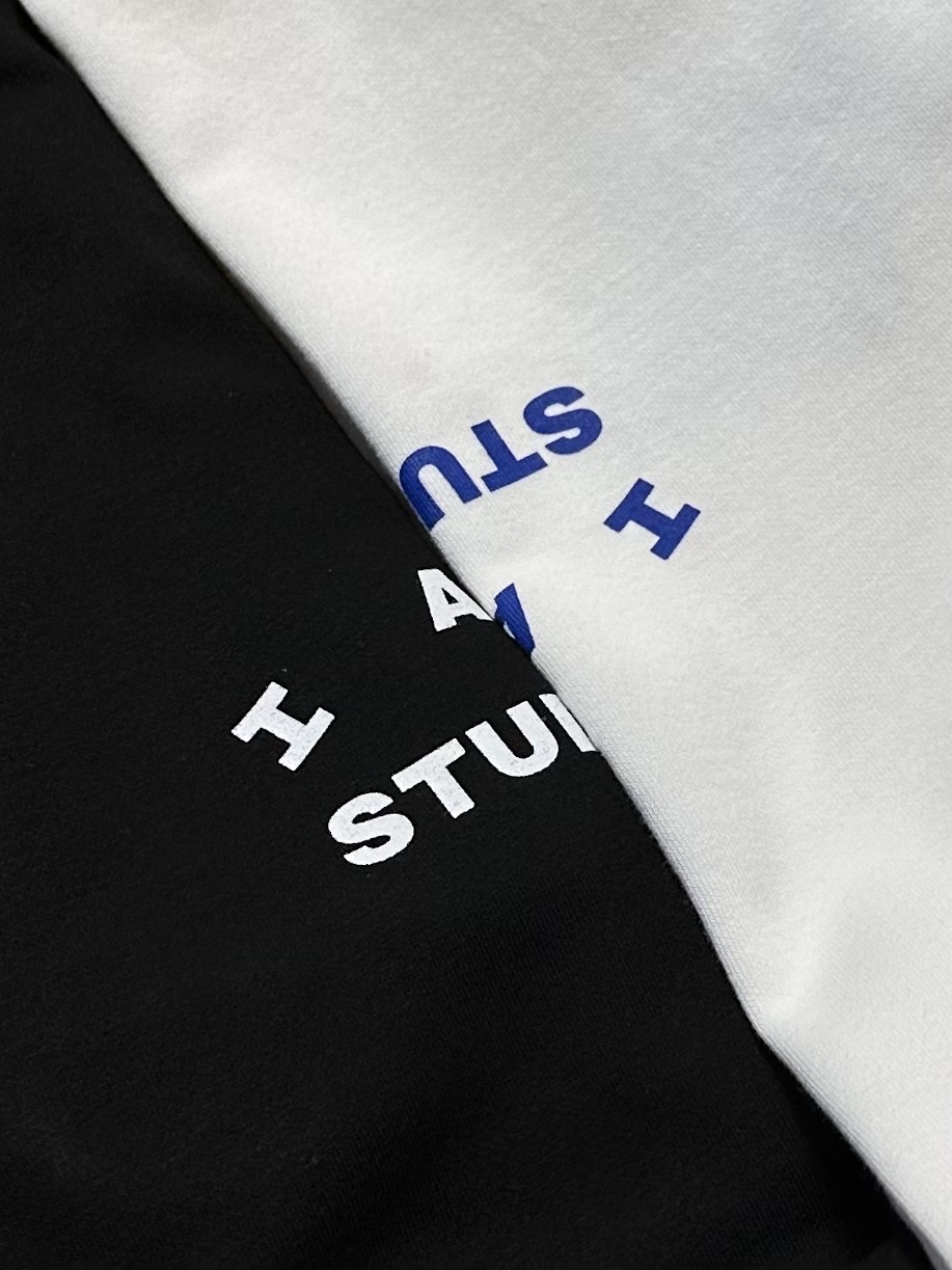 IAB Studio 10th Anniversary T-Shirts Pack White & Black (2 Pack) 착용 스타일