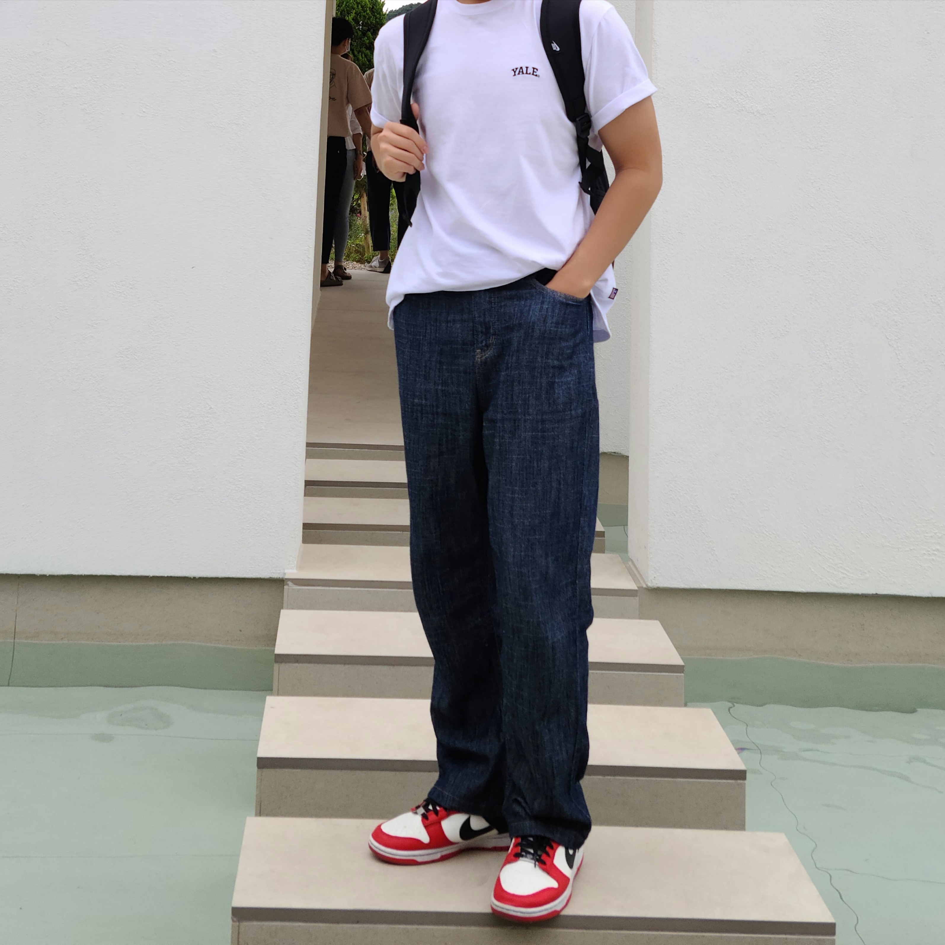 Nike x NBA Dunk Low Retro EMB Black and Chile Red 착용 스타일