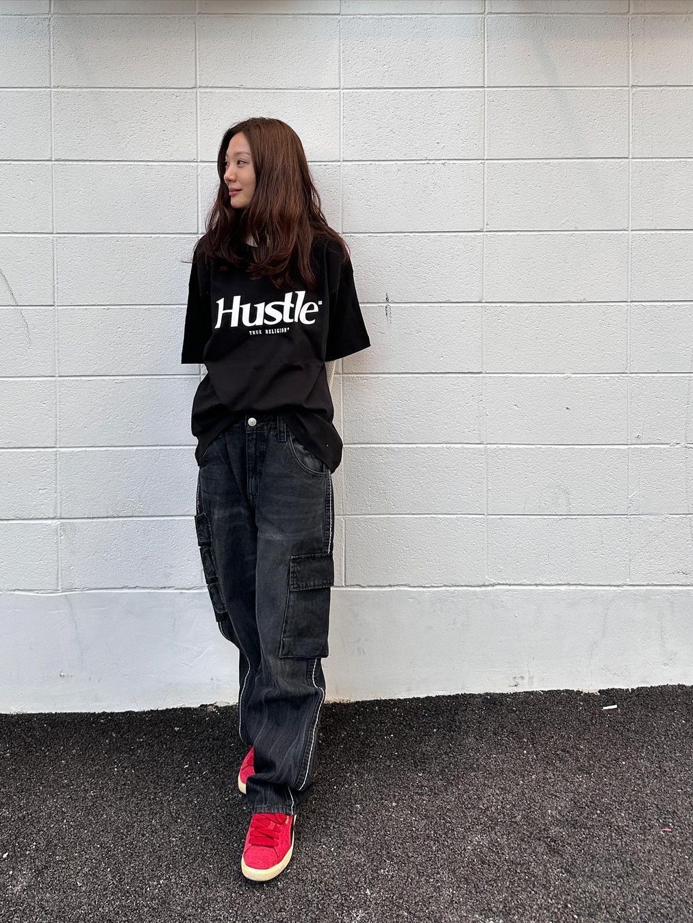 True Religion Hustle T-Shirt Black, True Religion Hustle T-Shirt White 착용 스타일