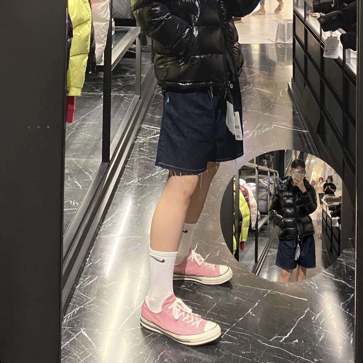 Converse Chuck 70 Ox Vintage Canvas Magic Flamingo, Nike Everyday Lightweight Training Crew Socks White (3 Pack/Korean Ver.) 착용 스타일 - 1