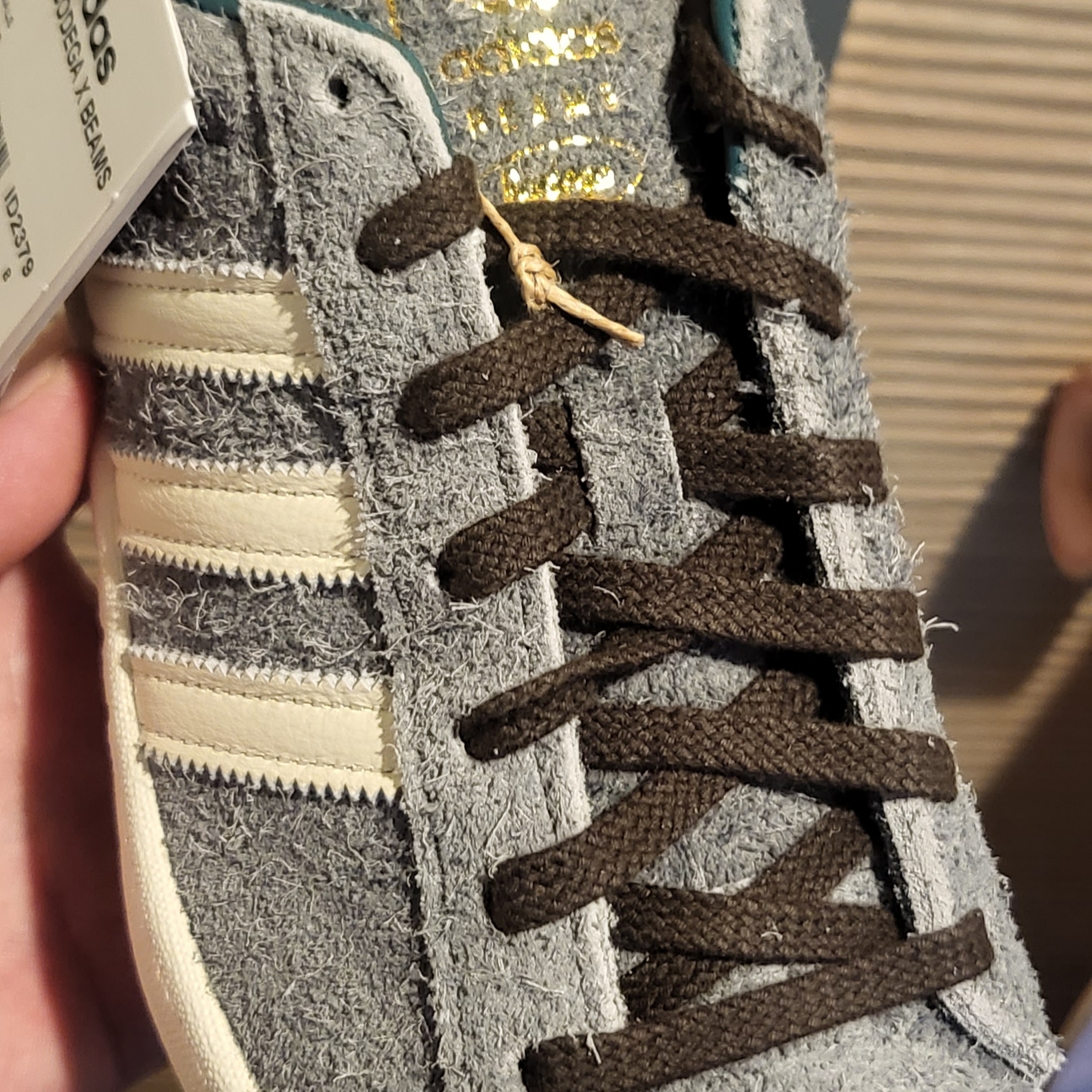 Adidas x Bodega x Beams Campus Grey Off White 착용 스타일 - 1