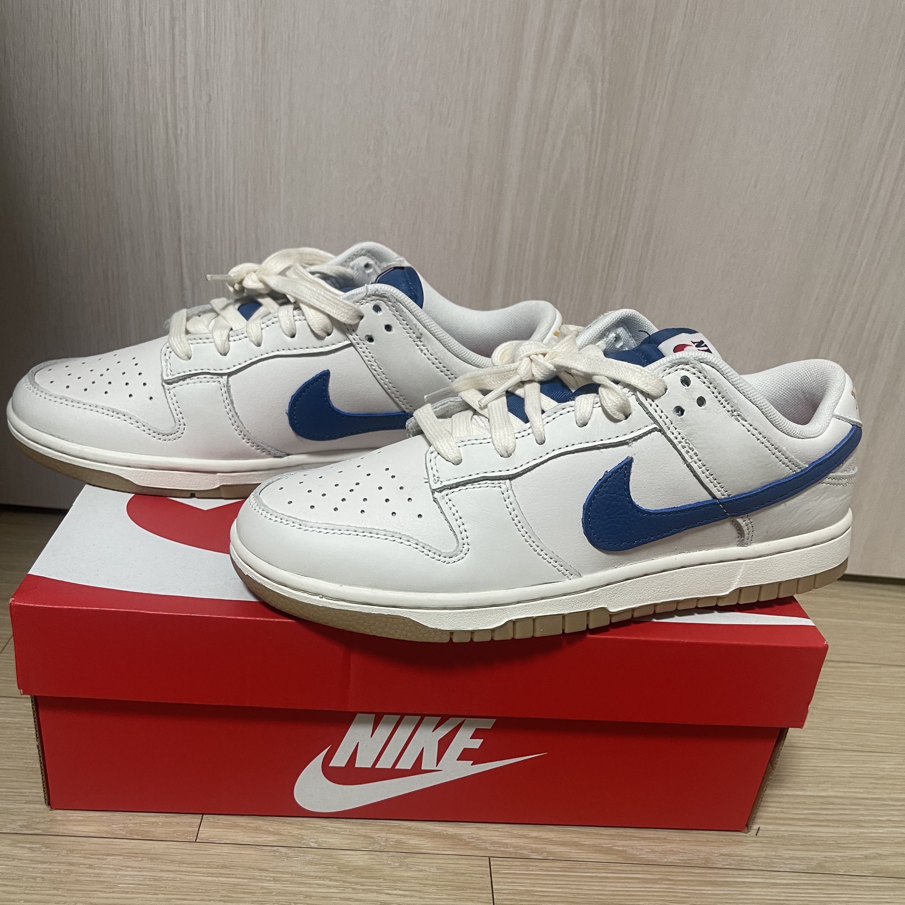 Nike Dunk Low SE Sail Dark Marina Blue 착용 스타일