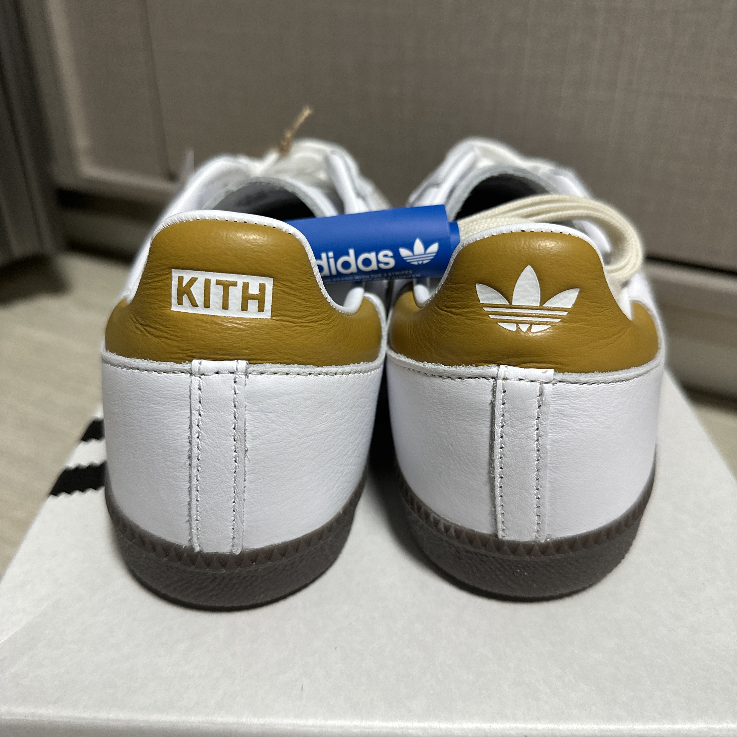 Adidas x Kith Samba Classics White Off White 착용 스타일 - 2