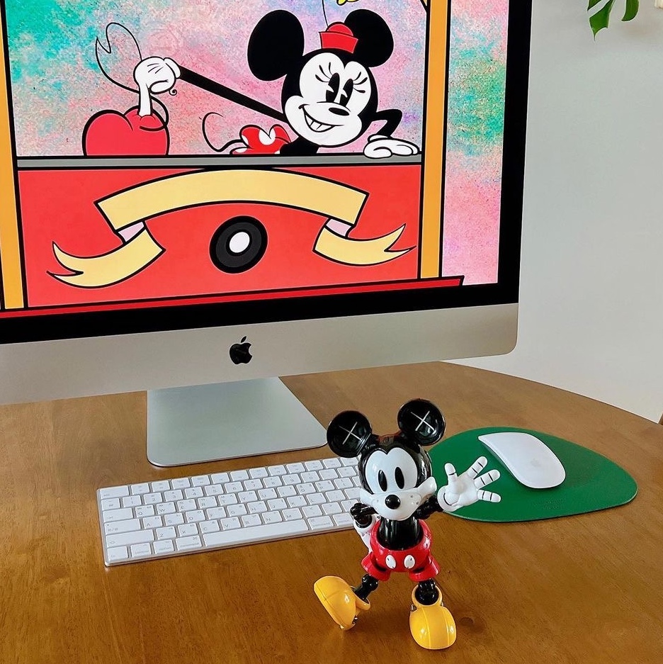 Blitzway Mickey Mouse 착용 스타일
